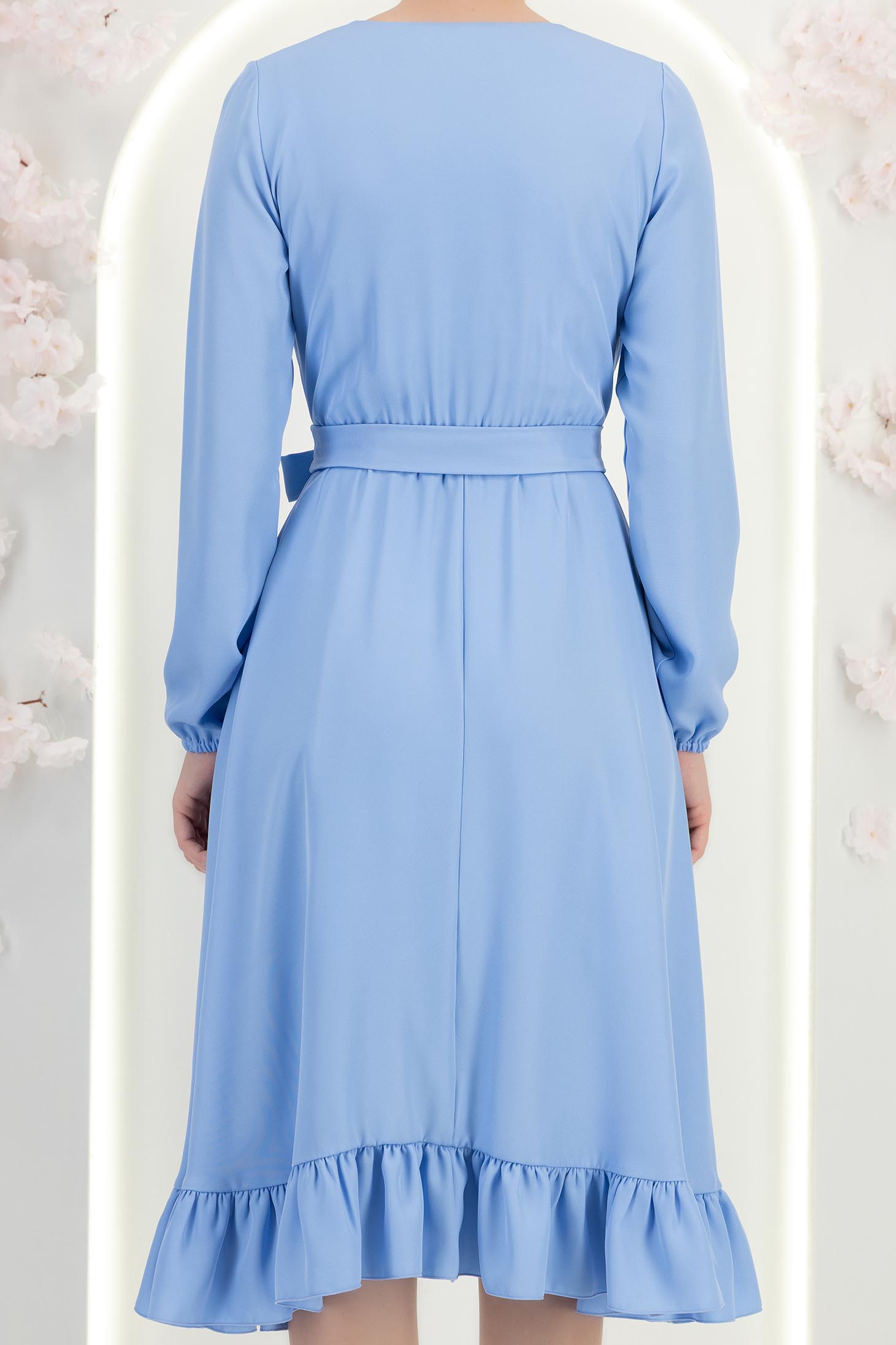 Rochie din material fluid albastra-deschis midi in clos cu elastic in talie si cordon - StarShinerS 6 - StarShinerS.ro