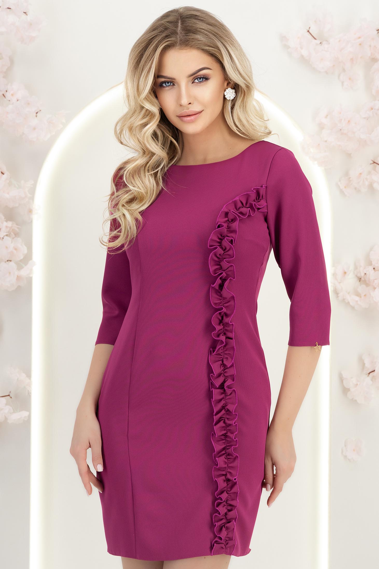 Rochie din stofa zmeura scurta tip creion cu volanase - StarShinerS 2 - StarShinerS.ro