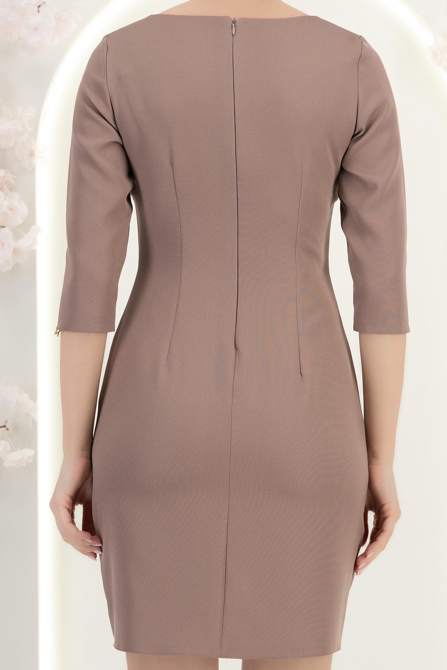 Rochie din stofa mocha scurta tip creion cu volanase - StarShinerS 6 - StarShinerS.ro