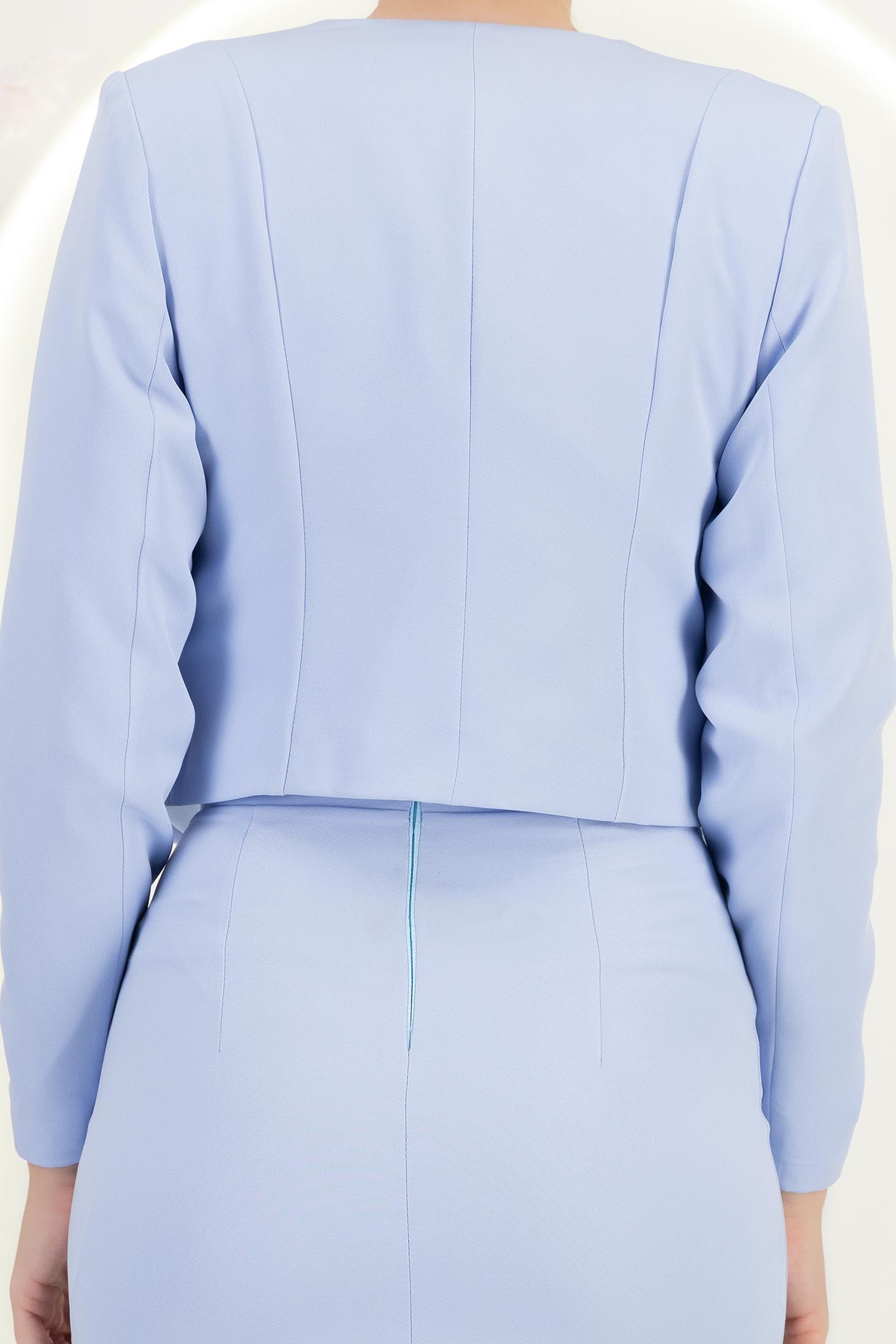 Sacou din stofa albastru-deschis cu un croi drept si insertii de dantela - StarShinerS 7 - StarShinerS.ro