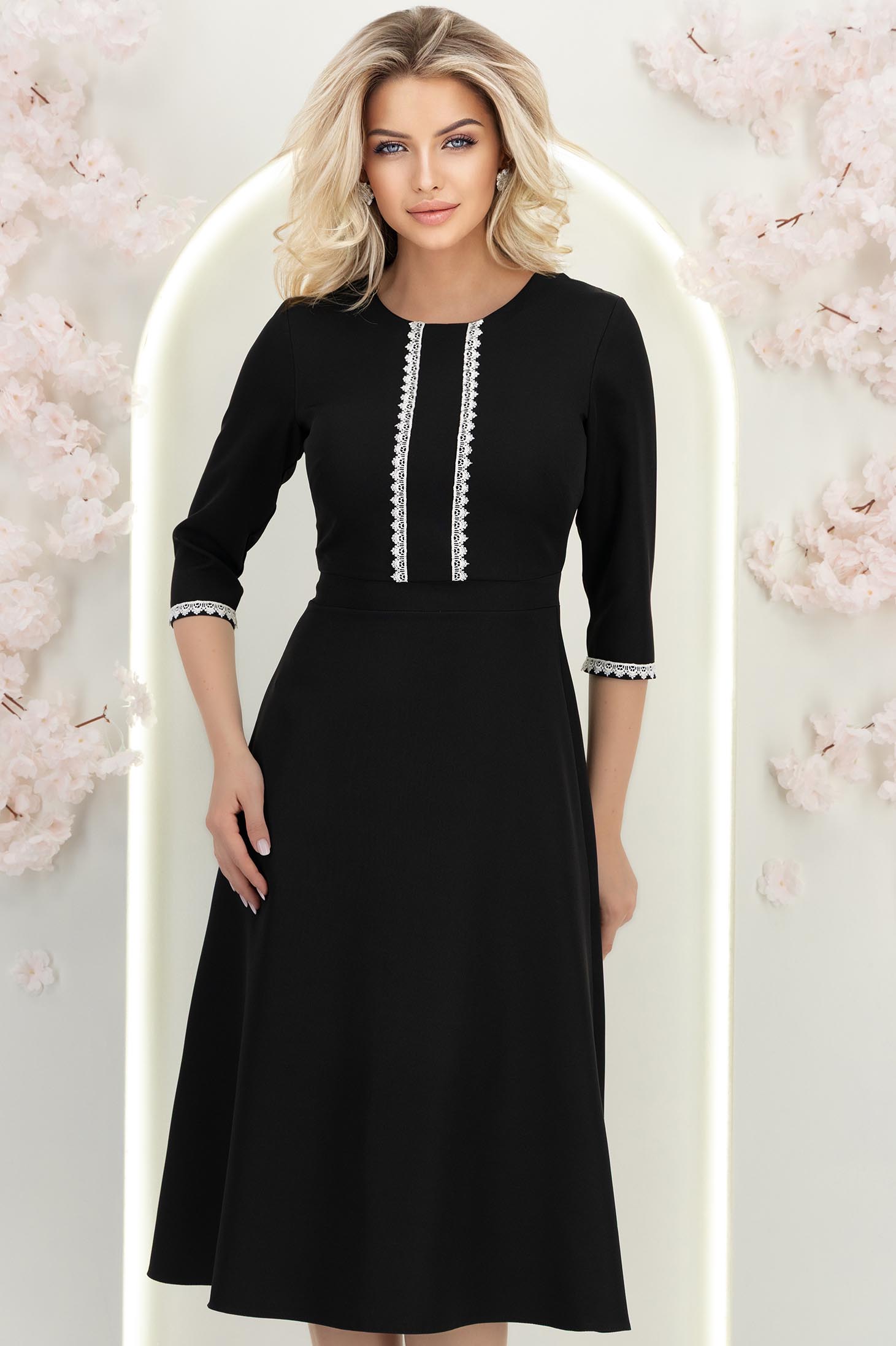 StarShinerS černá šaty elastická látka přes koleno zvonový skleník 2 - StarShinerS.cz