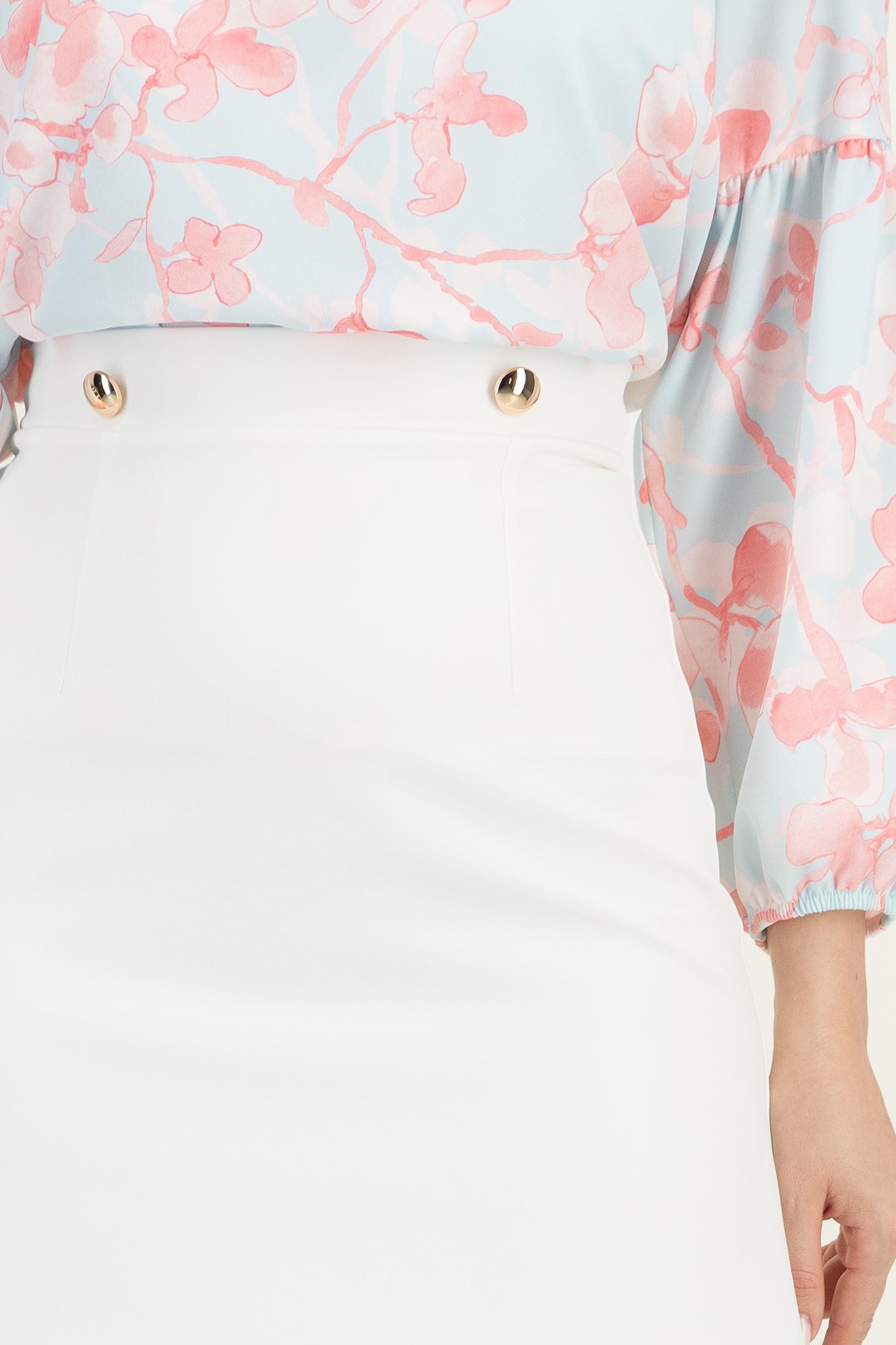 Fusta din stofa ivoire scurta cu un croi in A si nasturi aurii decorativi - StarShinerS 6 - StarShinerS.ro