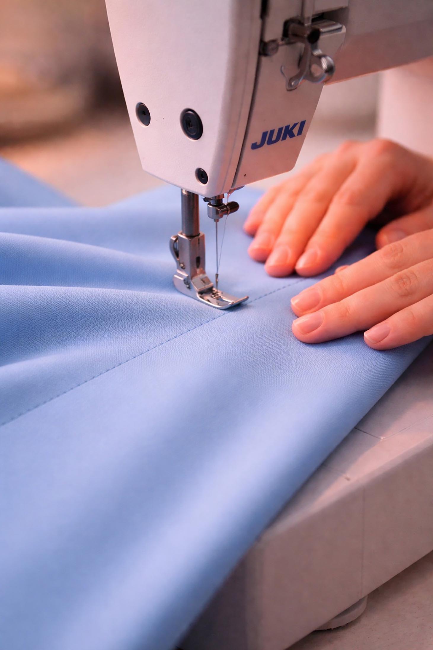 StarShinerS světle modrá sukně krátký elastická látka rozkrok a a 7 - StarShinerS.cz