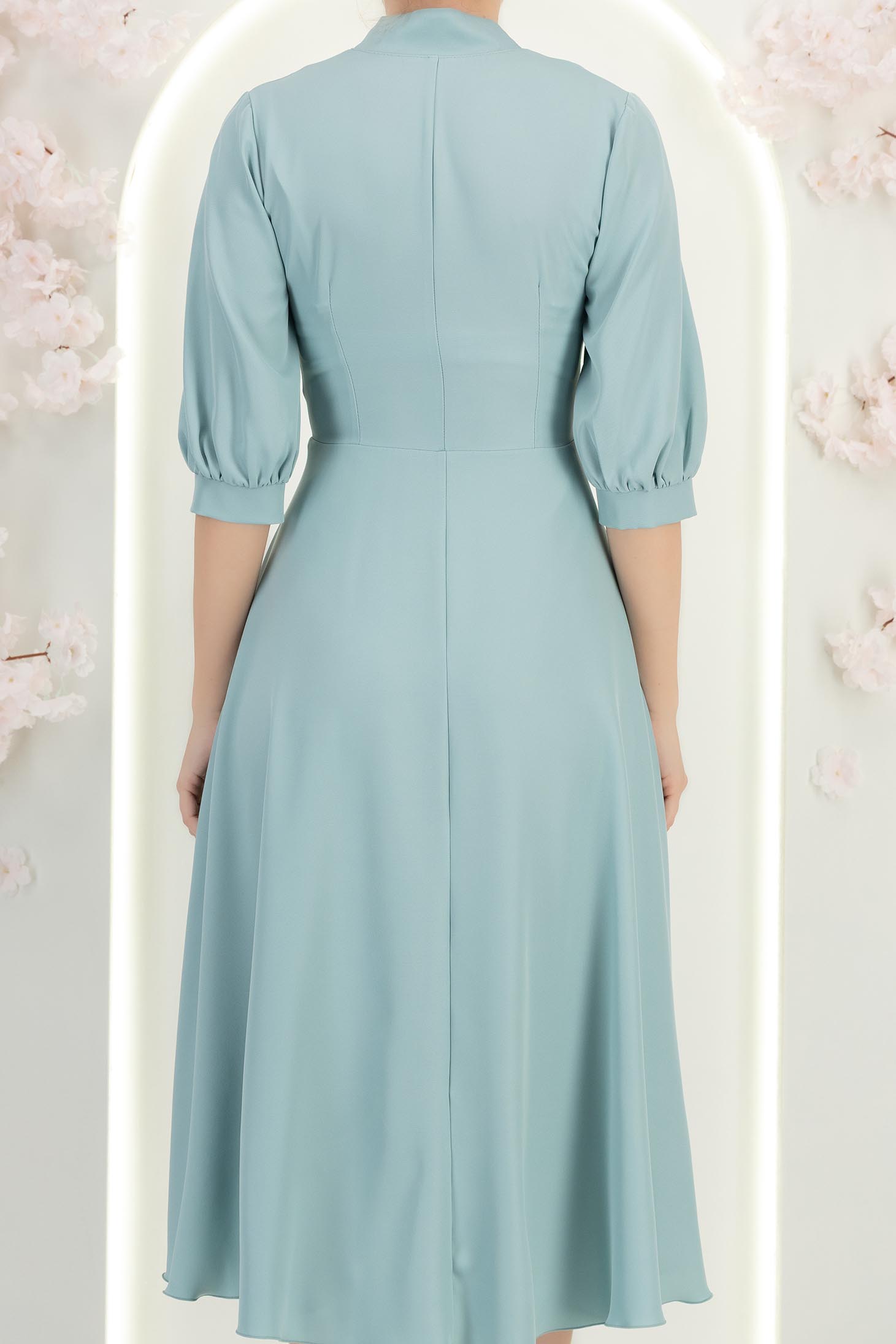 Rochie din material fluid mint midi in clos cu guler tip esarfa - StarShinerS 7 - StarShinerS.ro
