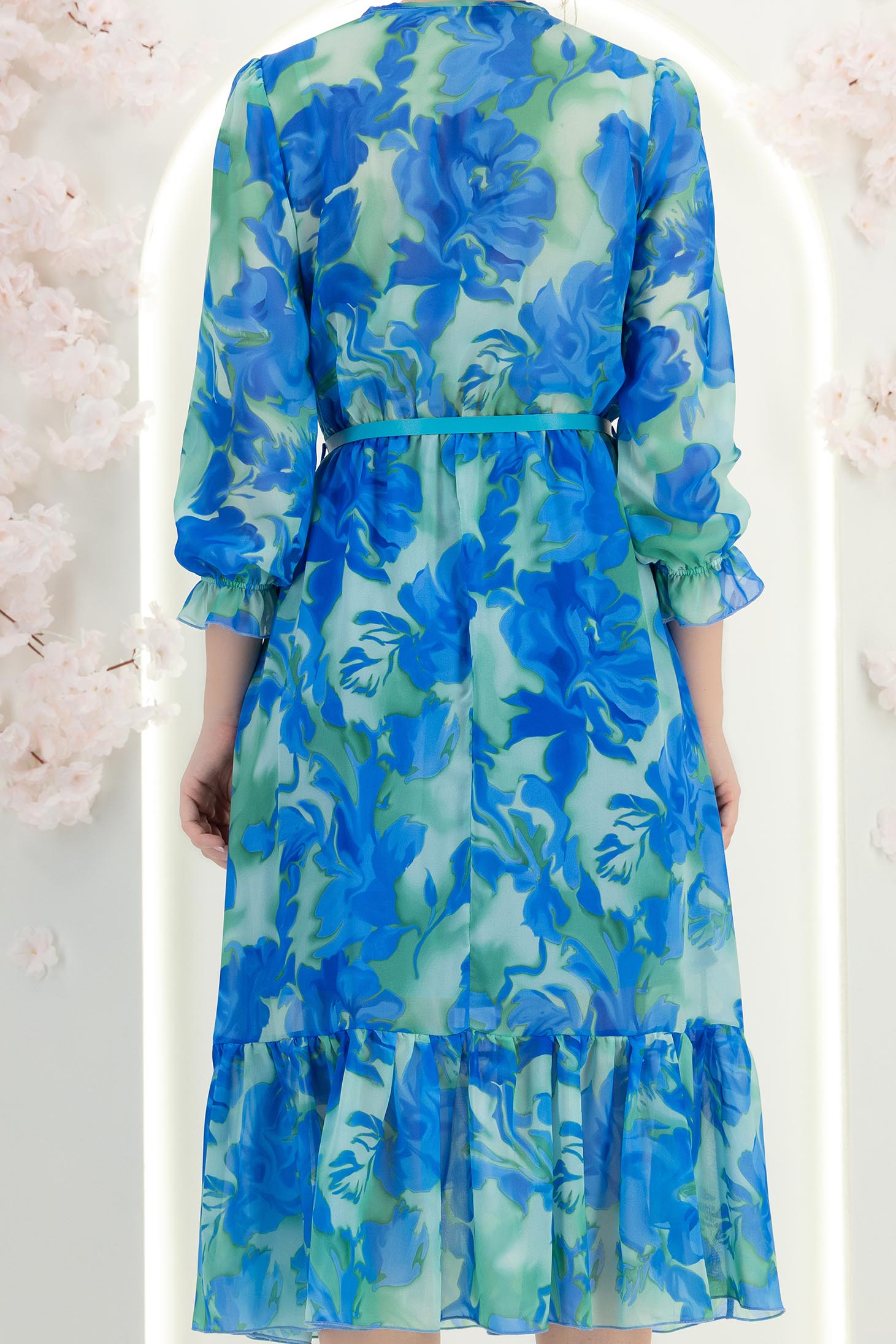 Kék ruha - StarShinerS harang alakú gumirozott derékrésszel midi viszkóz 6 - StarShinerS.hu