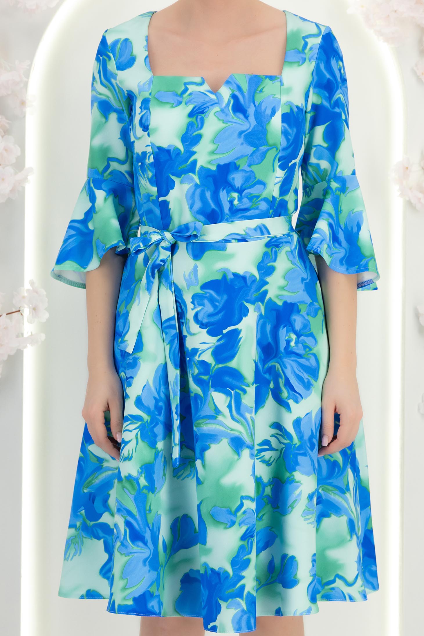 Kék ruha - StarShinerS harang rövid rugalmas szövet 5 - StarShinerS.hu