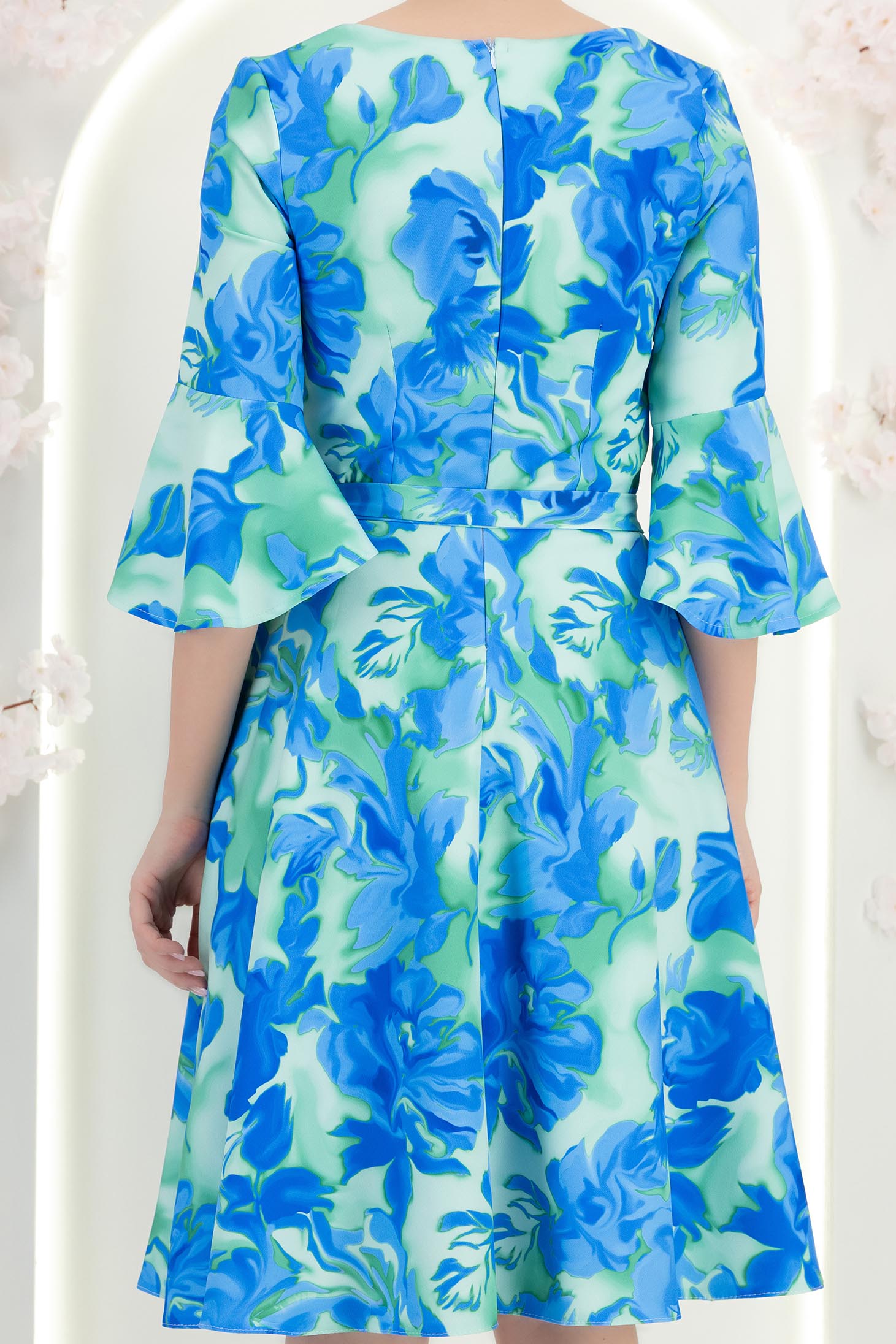 Kék ruha - StarShinerS harang rövid rugalmas szövet 6 - StarShinerS.hu