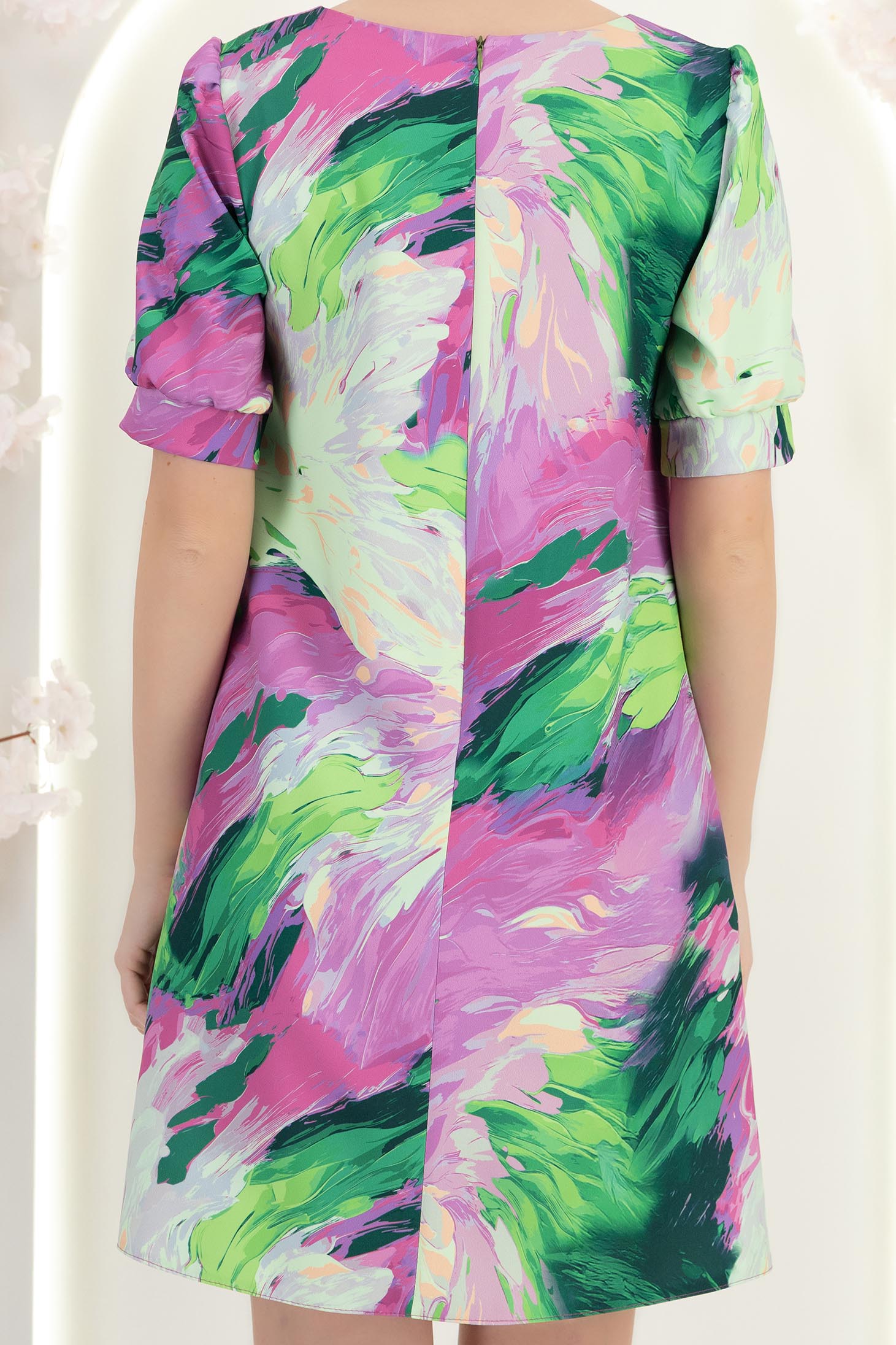 Rochie din stofa roz scurta cu un croi larg si maneci bufante - StarShinerS 6 - StarShinerS.ro