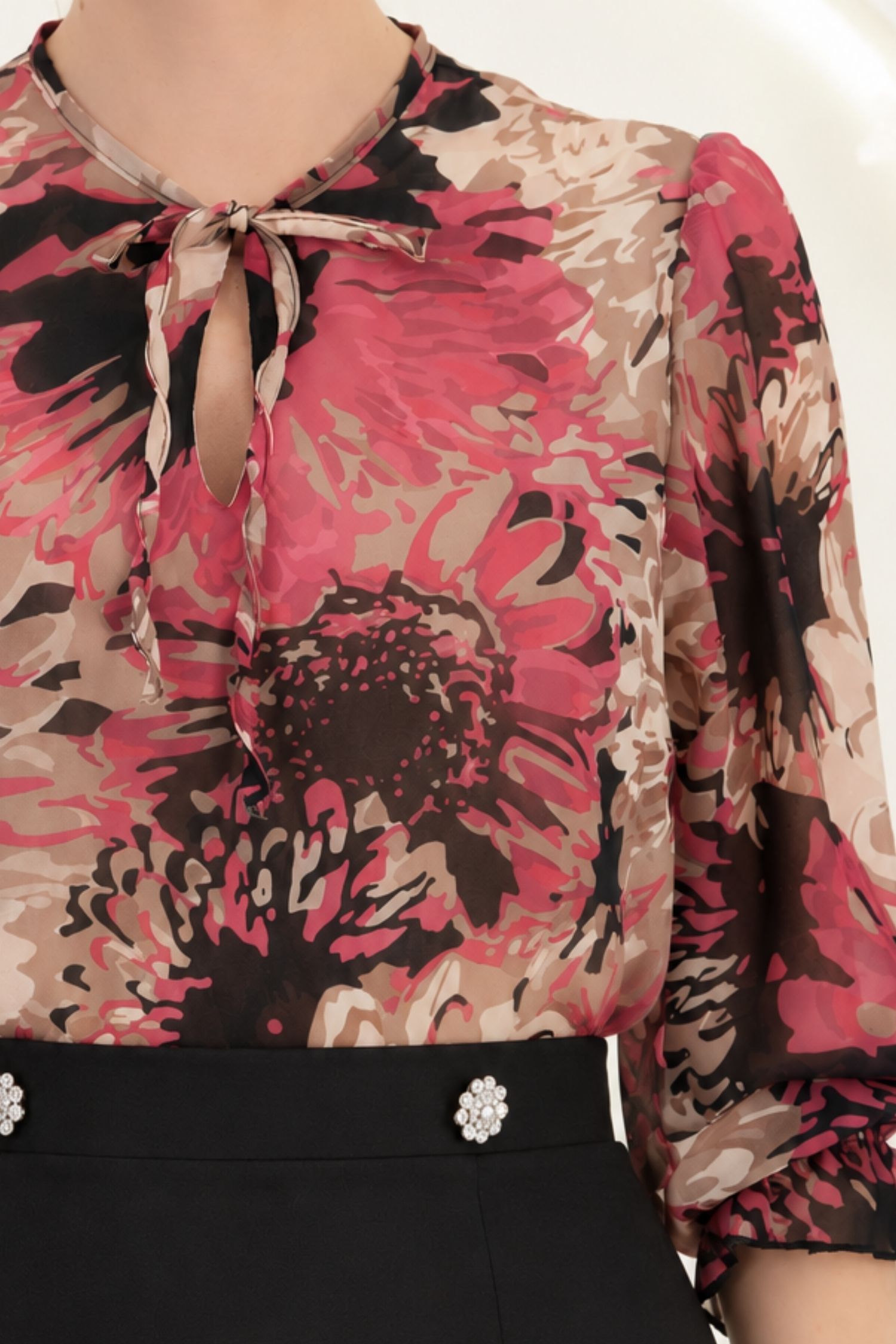 Bluza din viscoza roz cu croi larg cu volanase la maneca - StarShinerS 3 - StarShinerS.ro