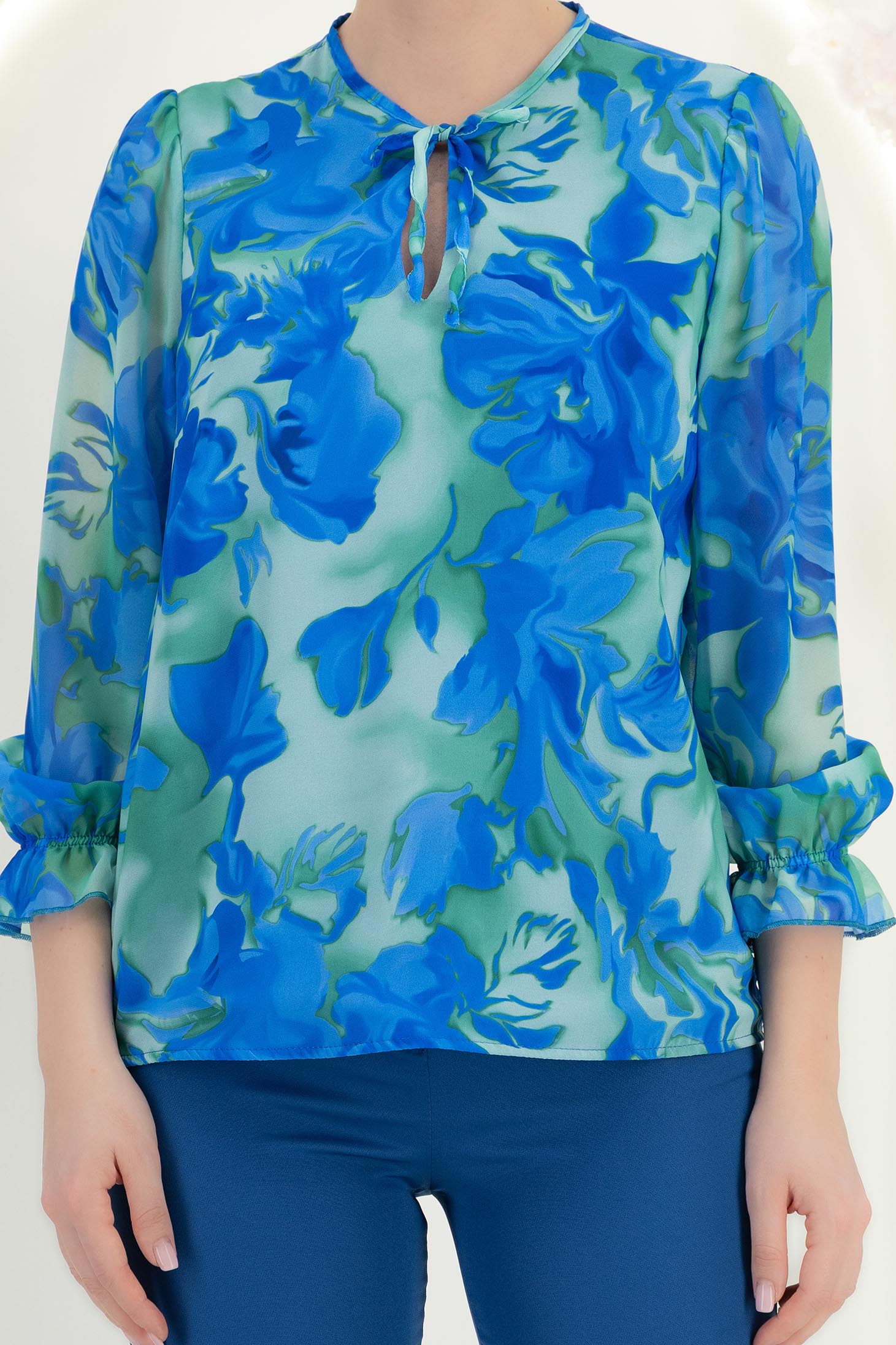 Bluza din viscoza albastra cu croi larg si volanase la maneca - StarShinerS 3 - StarShinerS.ro