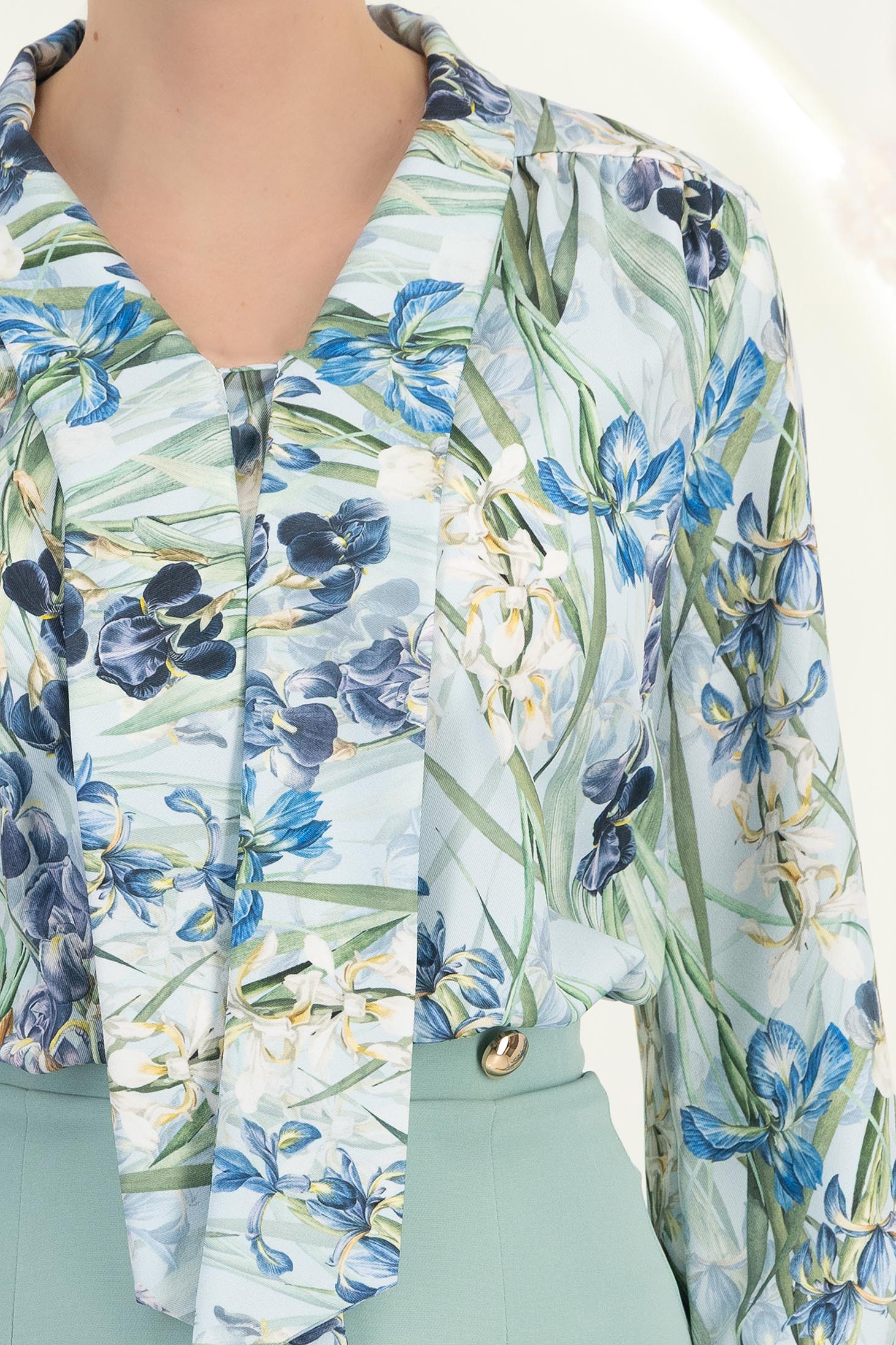 Bluza dama din viscoza mint cu un croi larg si guler tip cravata - StarShinerS 4 - StarShinerS.ro