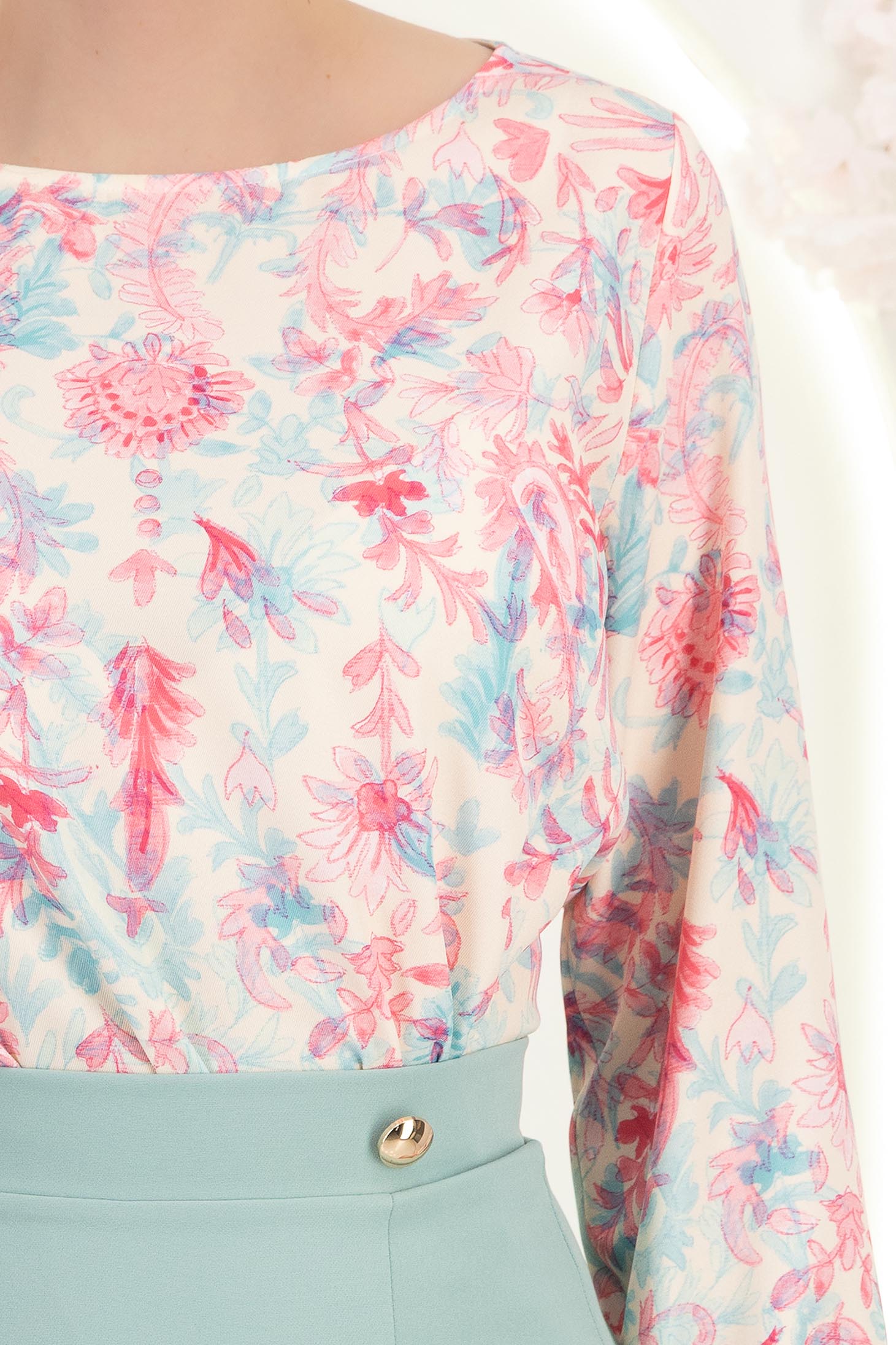 Bluza dama din  viscoza roz cu croi larg si maneci bufante - StarShinerS 5 - StarShinerS.ro