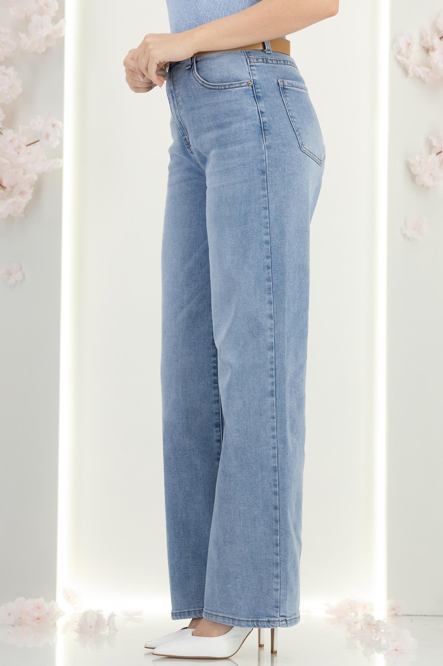 Blugi lungi albastri cu un croi drept si accesoriu tip curea 3 - StarShinerS.ro