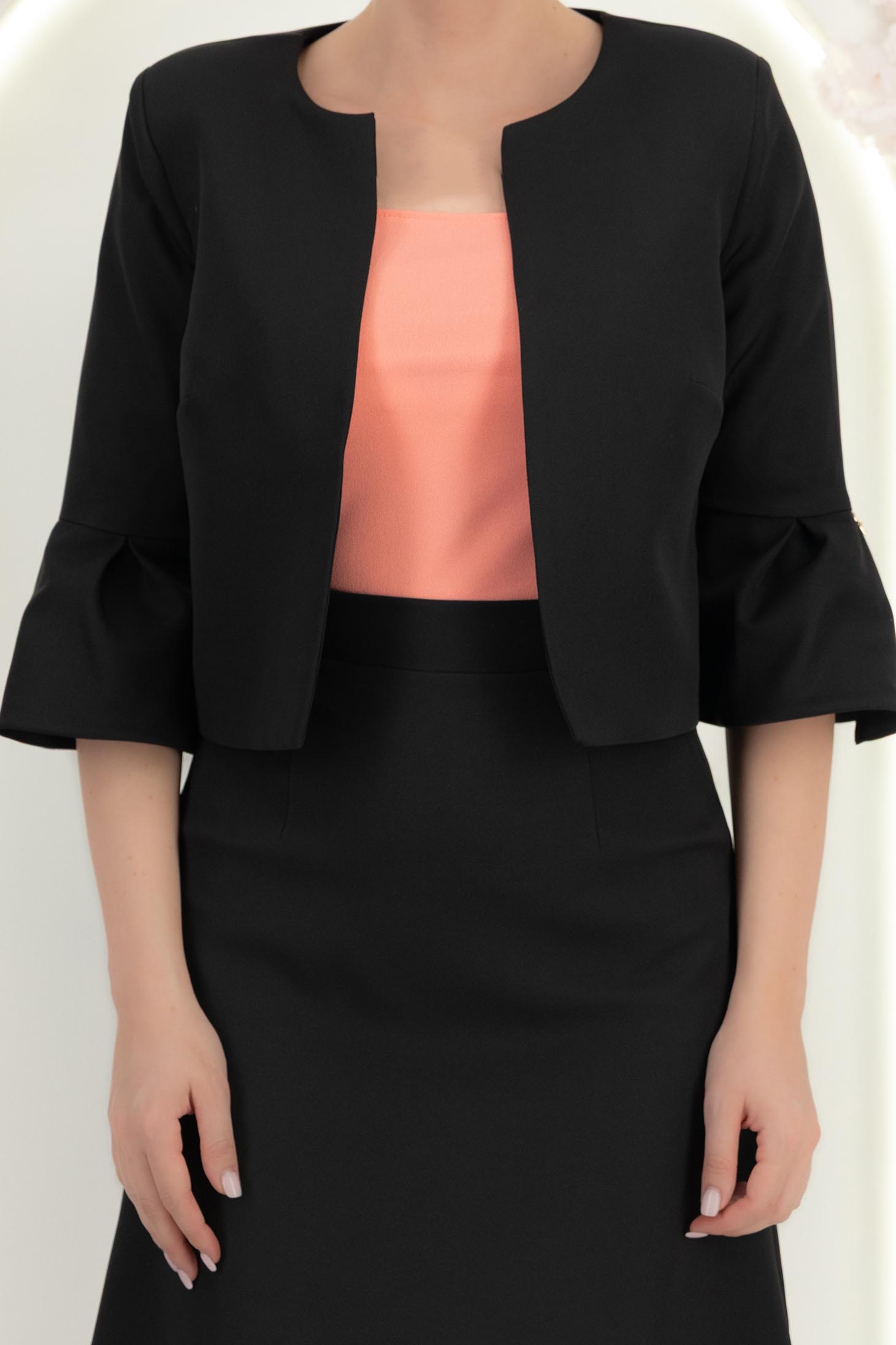 Sacou din stofa neagra cu un croi drept si mâneci tip clopot - StarShinerS 4 - StarShinerS.ro