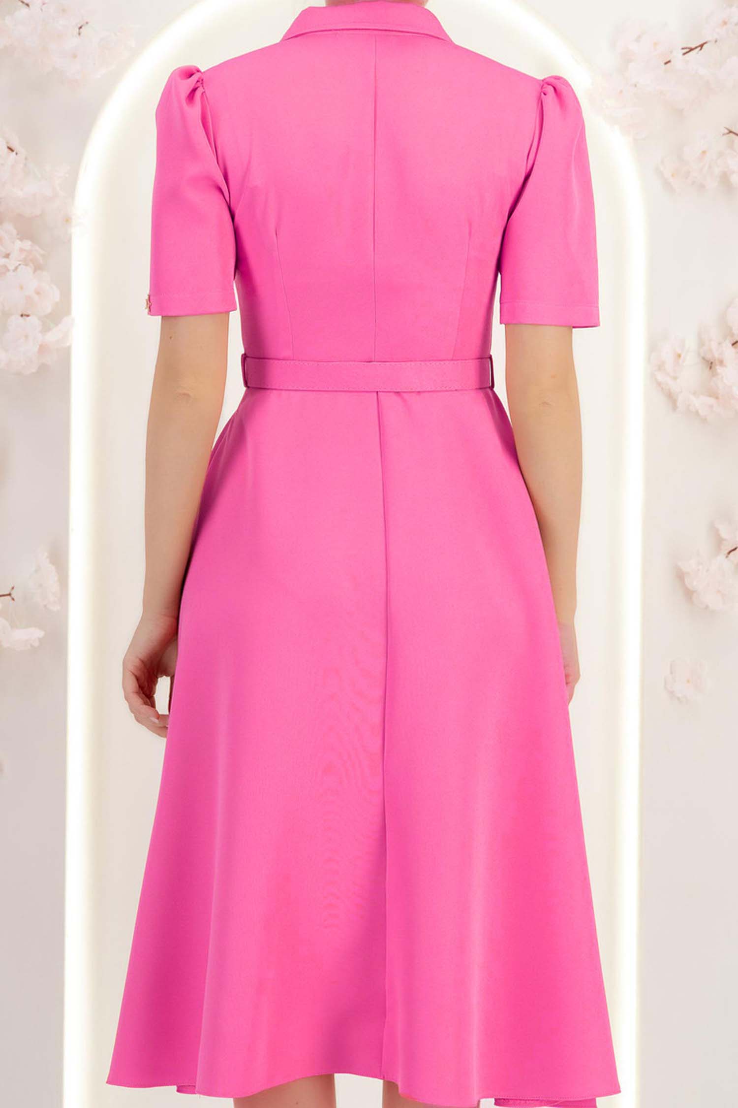 Rochie din stofa roz midi in clos cu accesoriu tip curea 7 - StarShinerS.ro