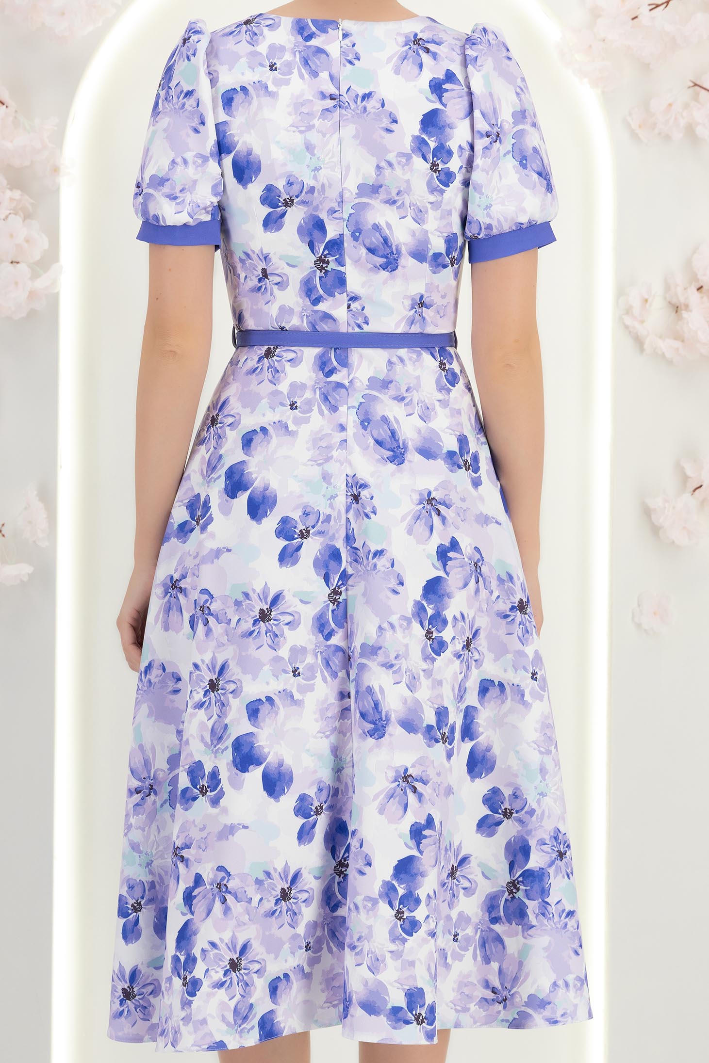 Rochie lila midi in clos cu accesoriu tip curea si brosa florala - StarShinerS 4 - StarShinerS.ro