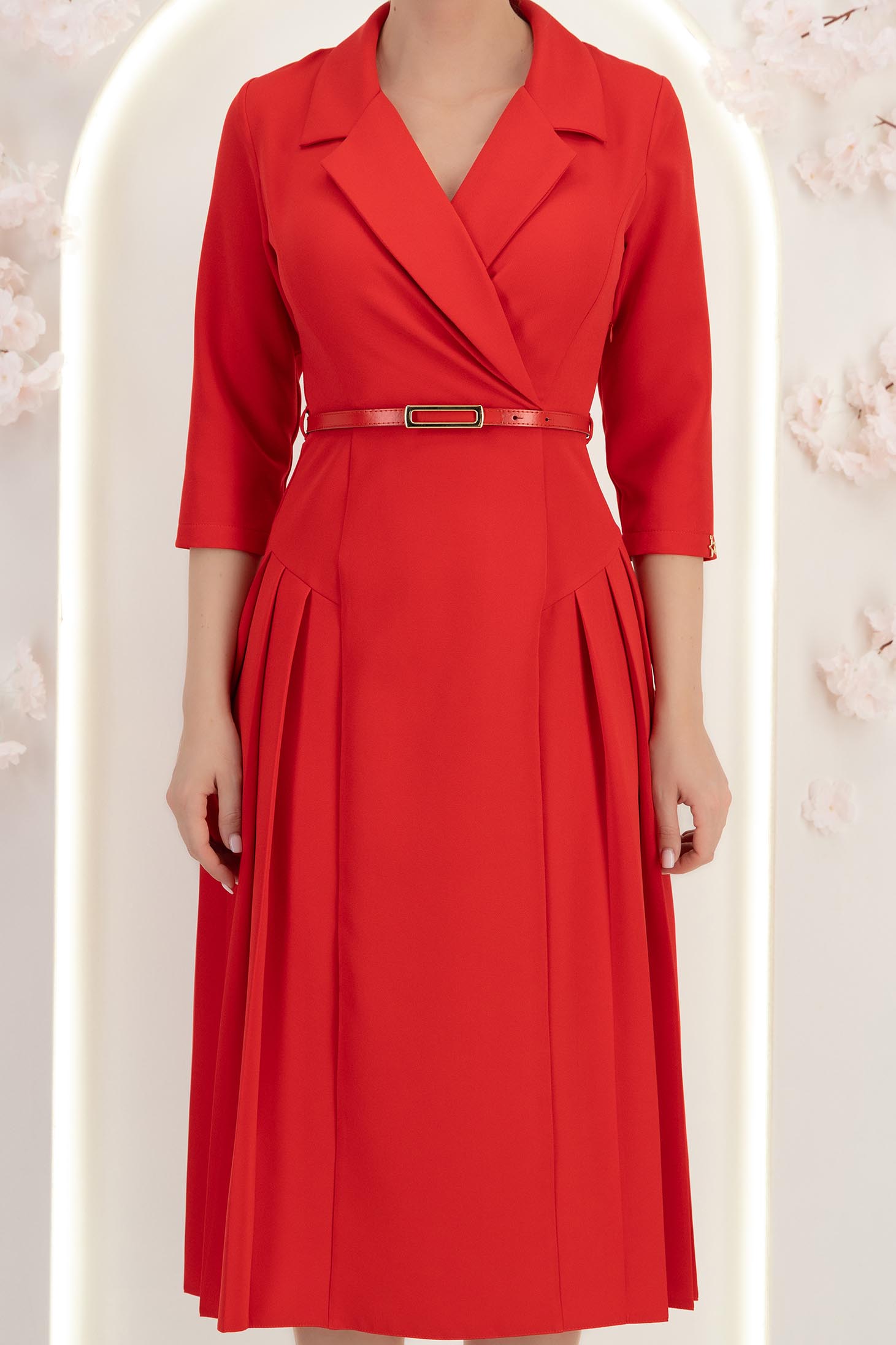 Rochie din stofa rosie midi in clos cu pliuri de material si curea- StarShinerS 5 - StarShinerS.ro