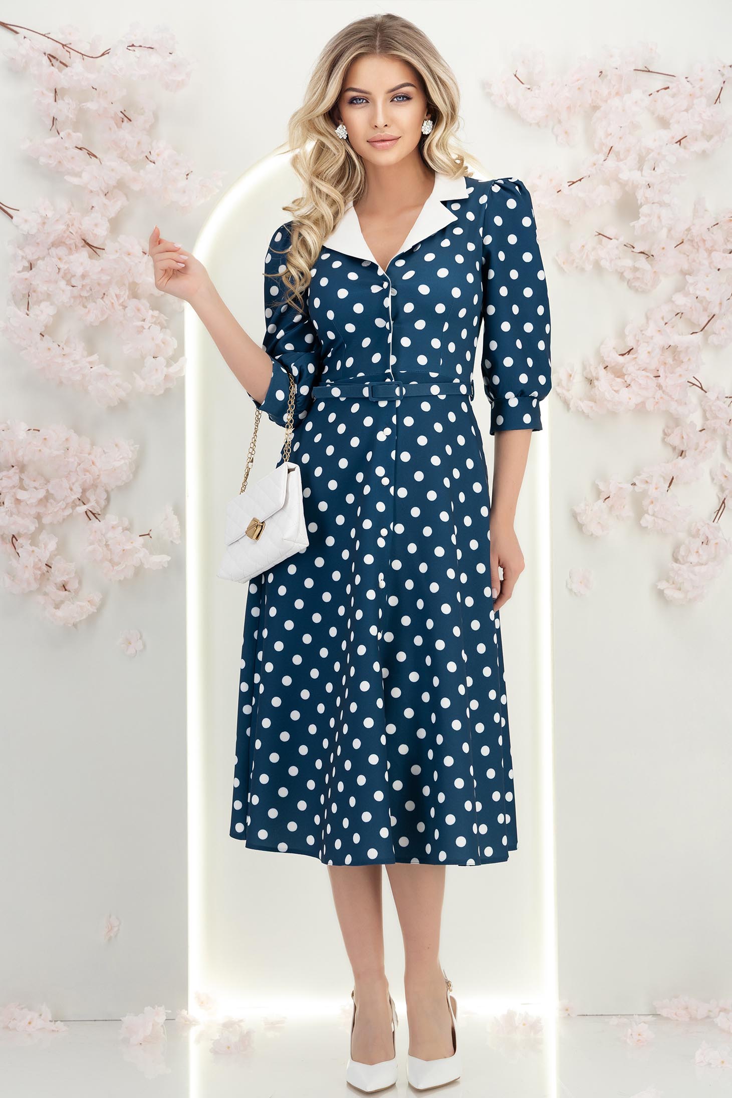 Rochie din stofa bleumarin cu buline midi in clos cu accesoriu tip curea si buzunare - StarShinerS 4 - StarShinerS.ro