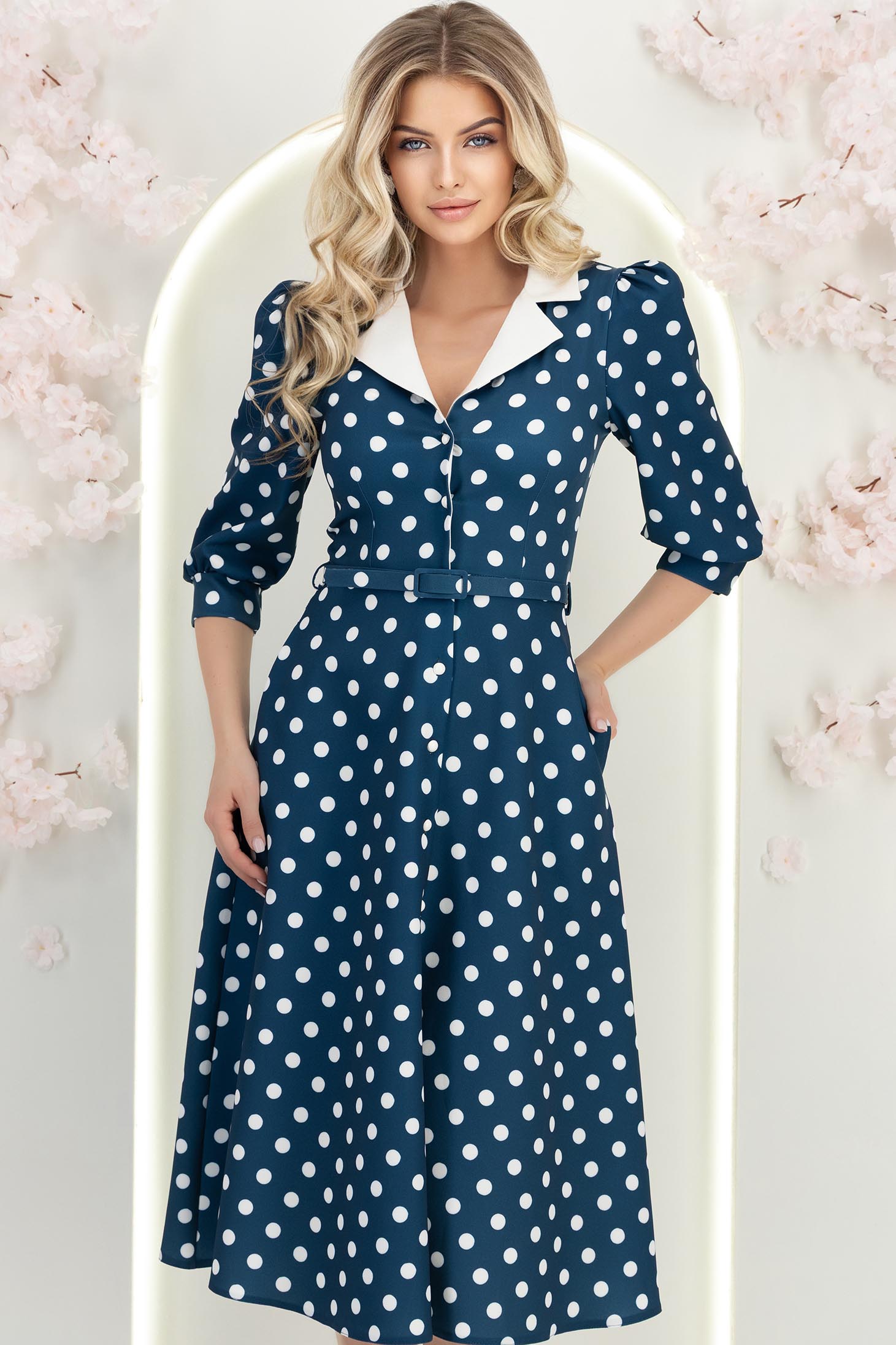 StarShinerS.ro Rochie din stofa bleumarin cu buline midi in clos cu accesoriu tip curea si buzunare - StarShinerS