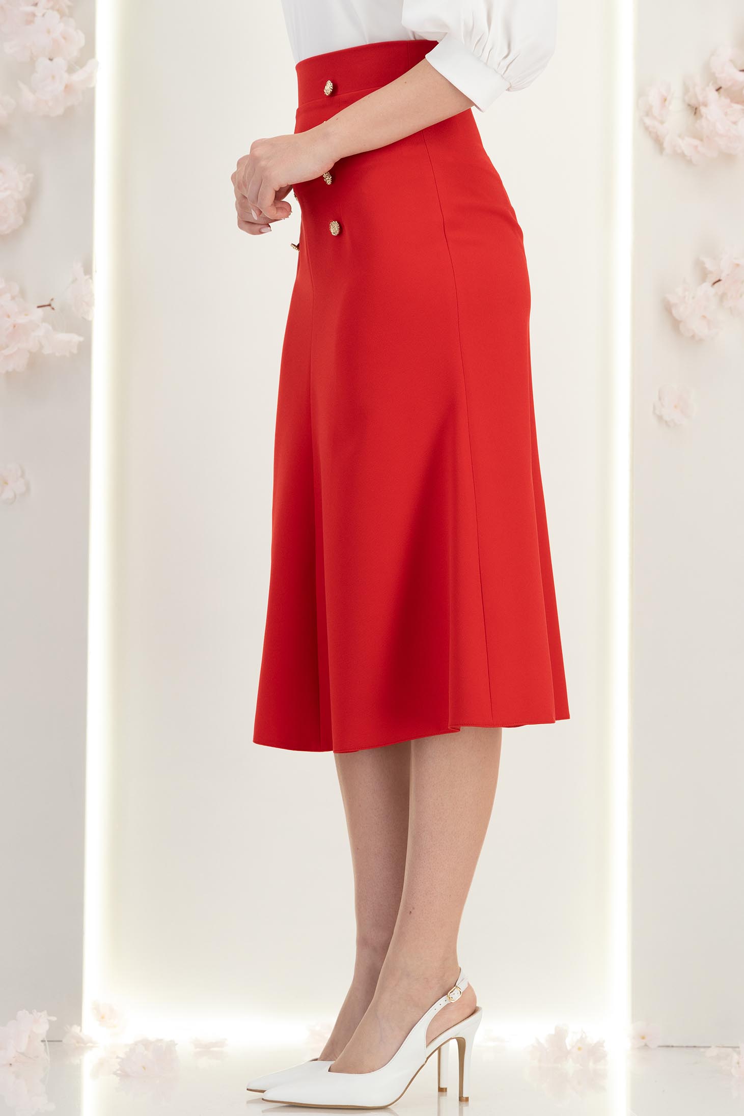 Fusta din stofa rosie midi in clini cu nasturi decorativi aurii - StarShinerS 3 - StarShinerS.ro