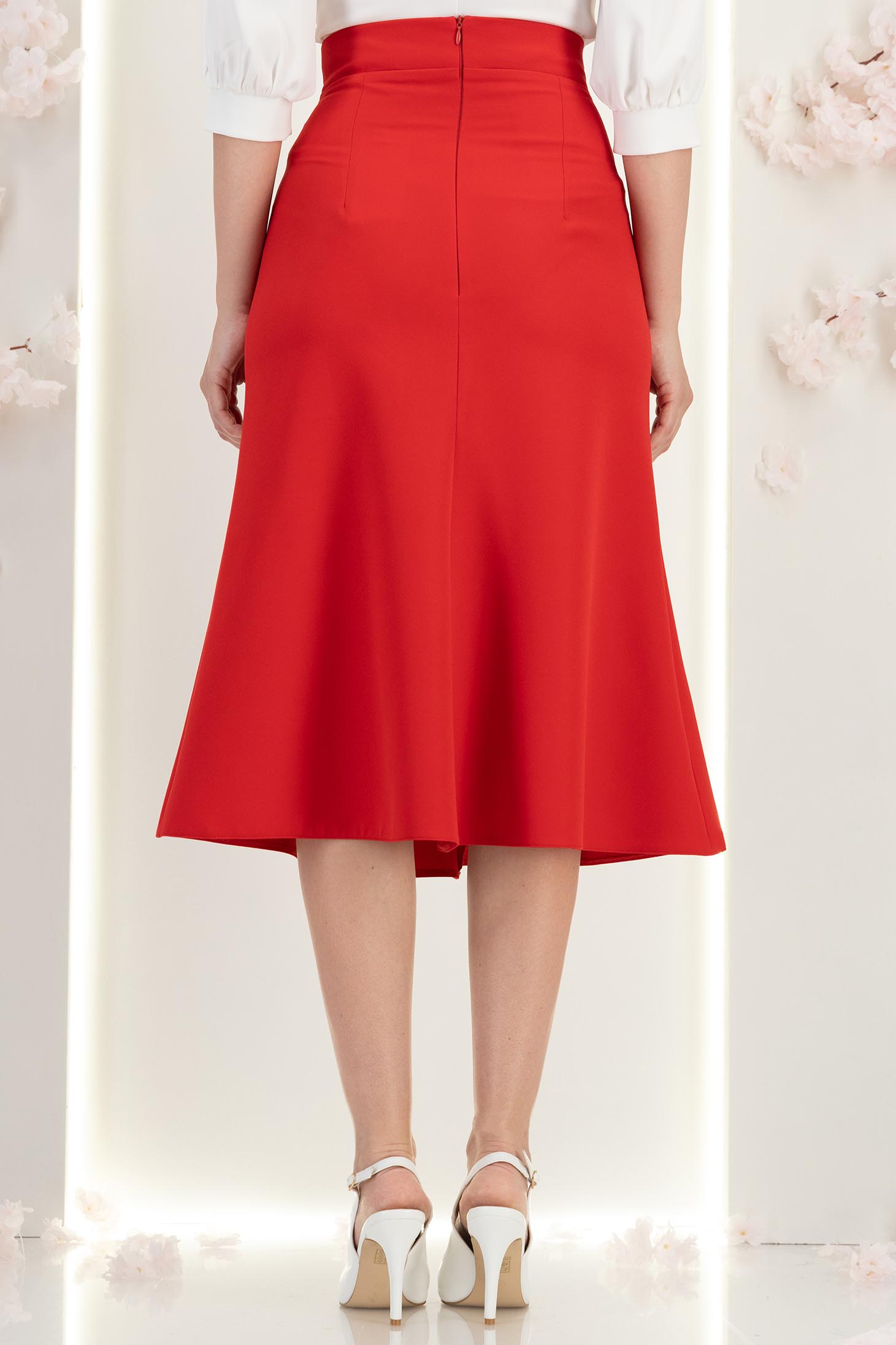 Fusta din stofa rosie midi in clini cu nasturi decorativi aurii - StarShinerS 5 - StarShinerS.ro