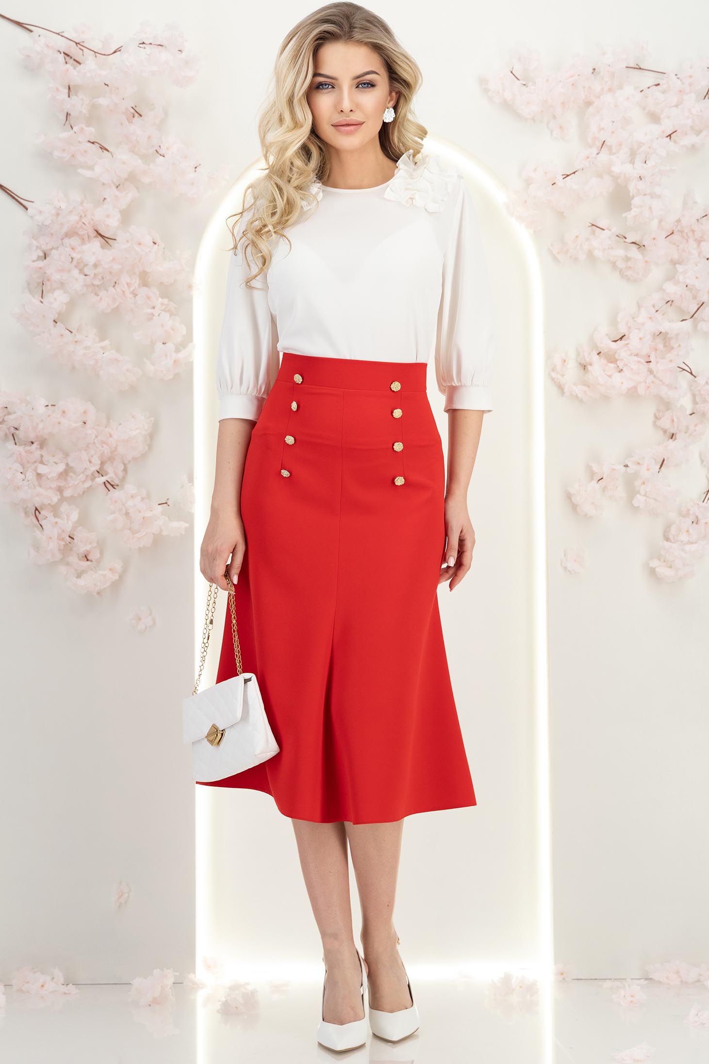 Fusta din stofa rosie midi in clini cu nasturi decorativi aurii - StarShinerS 2 - StarShinerS.ro