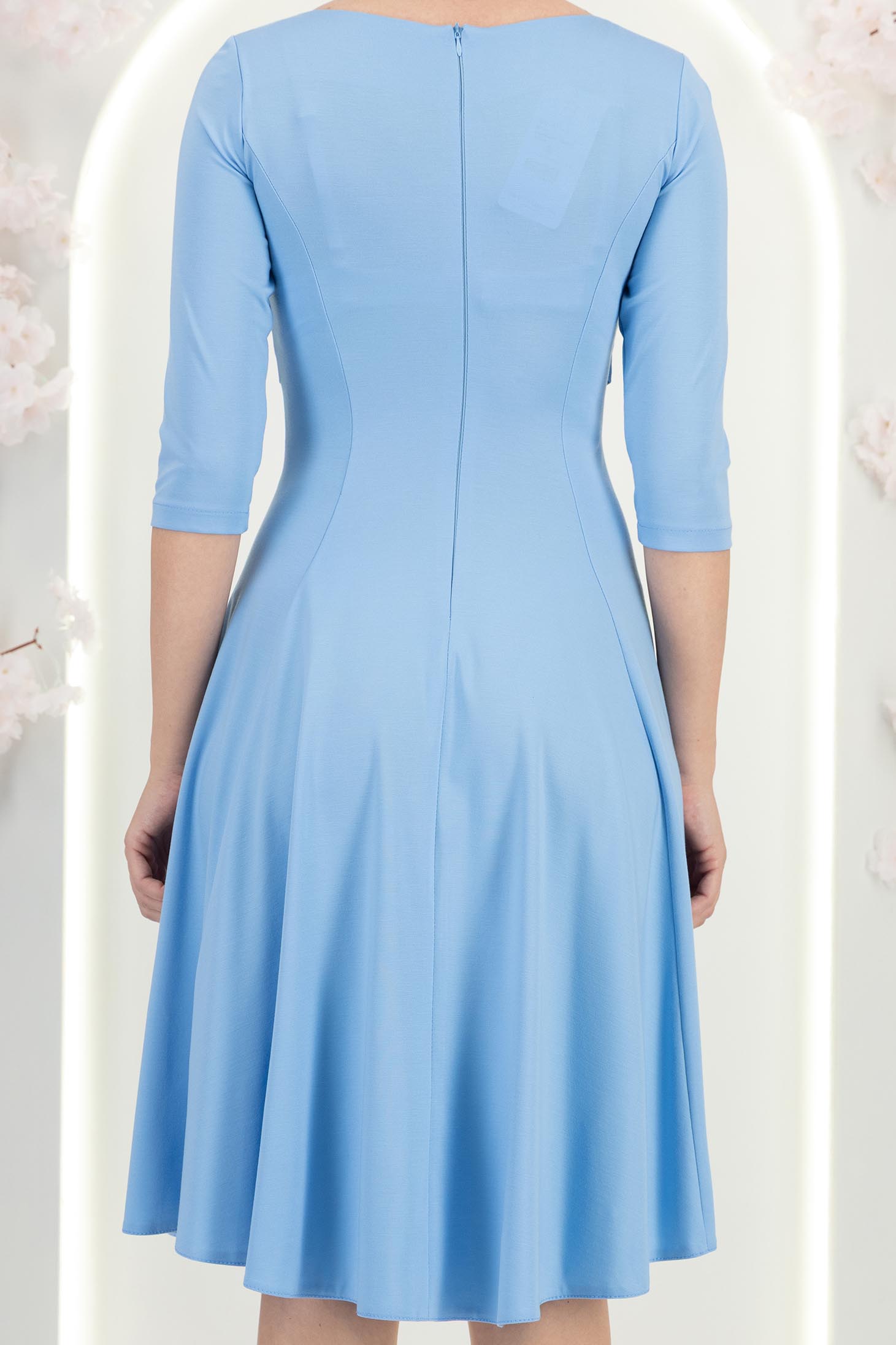 Rochie din modal albastra-deschis până la genunchi in clos cu detalii frontale - StarShinerS 6 - StarShinerS.ro