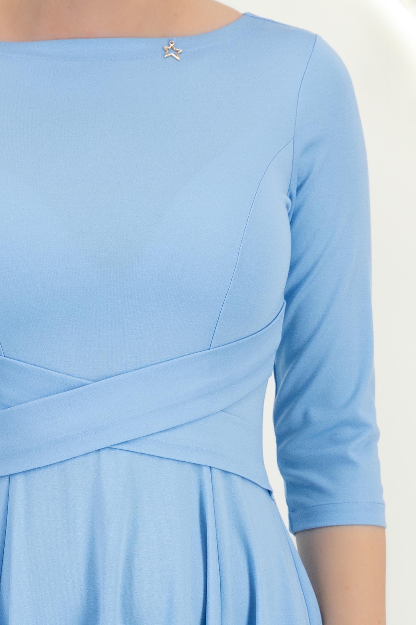 Rochie din modal albastra-deschis până la genunchi in clos cu detalii frontale - StarShinerS 5 - StarShinerS.ro