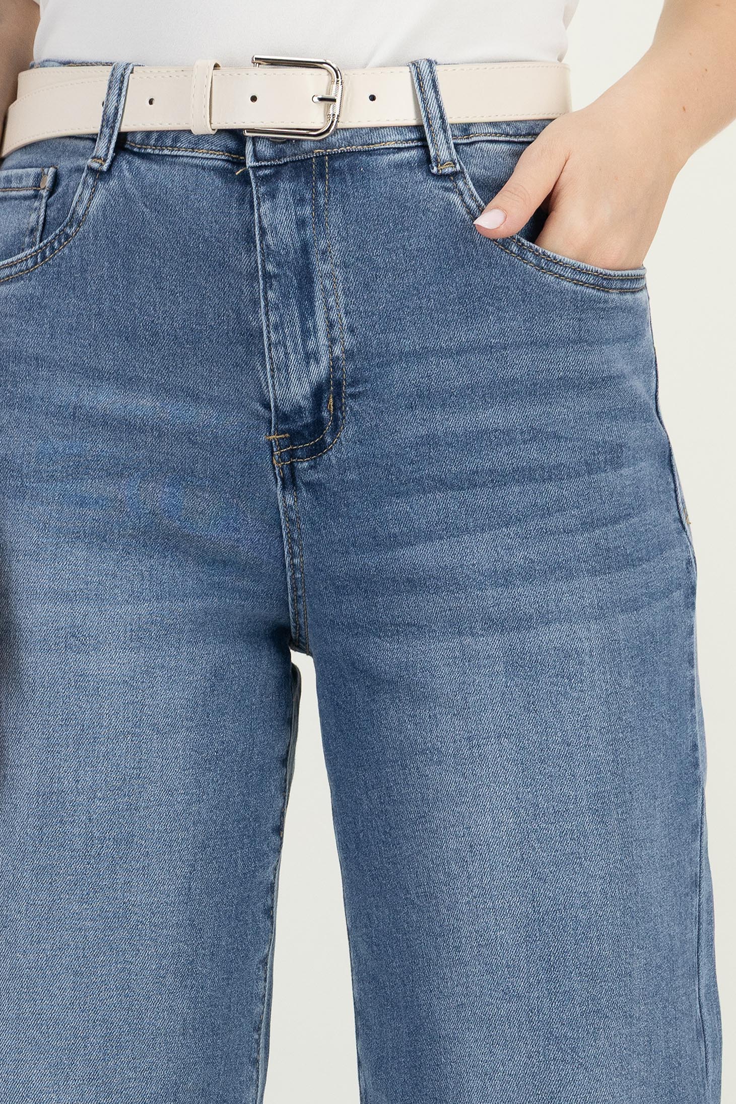 Blugi albastri wide leg cu buzunare laterale si accesoriu tip curea 4 - StarShinerS.ro