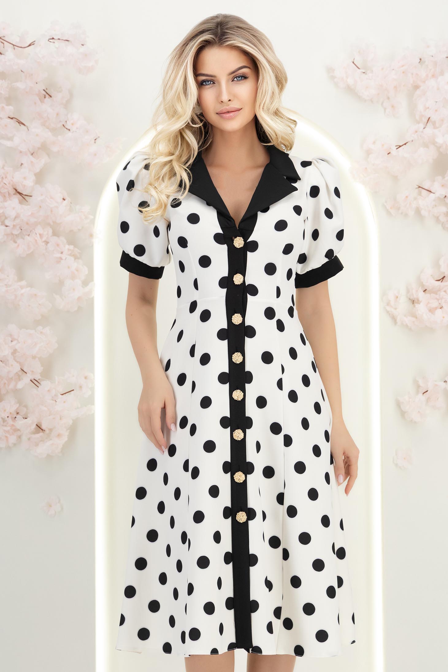 Rochie din stofa alba cu buline midi in clos cu nasturi aurii decorativi - StarShinerS 2 - StarShinerS.ro
