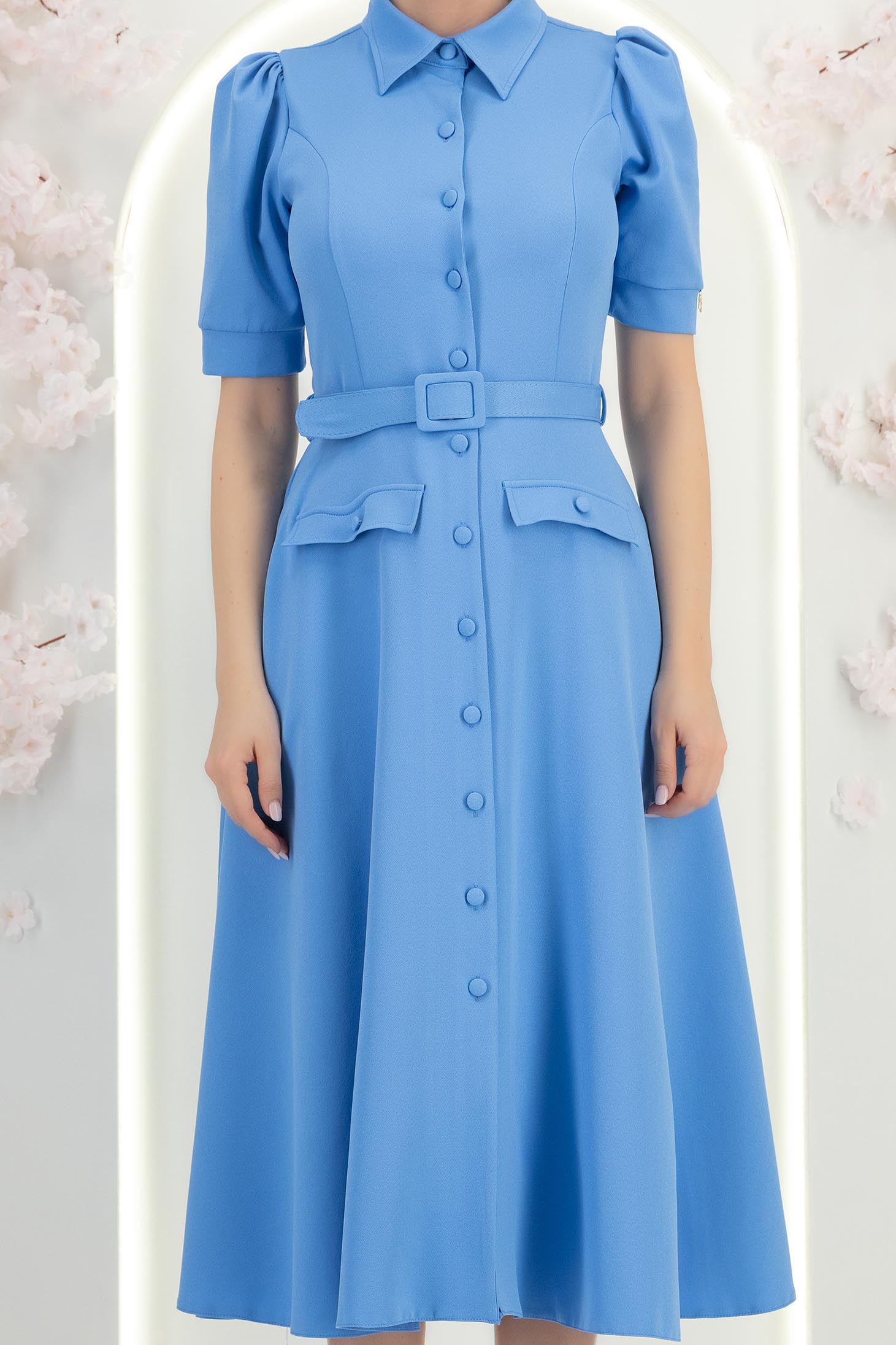 Rochie din stofa albastru-deschis midi in clos cu accesoriu tip curea si buzunare false - StarShinerS 6 - StarShinerS.ro
