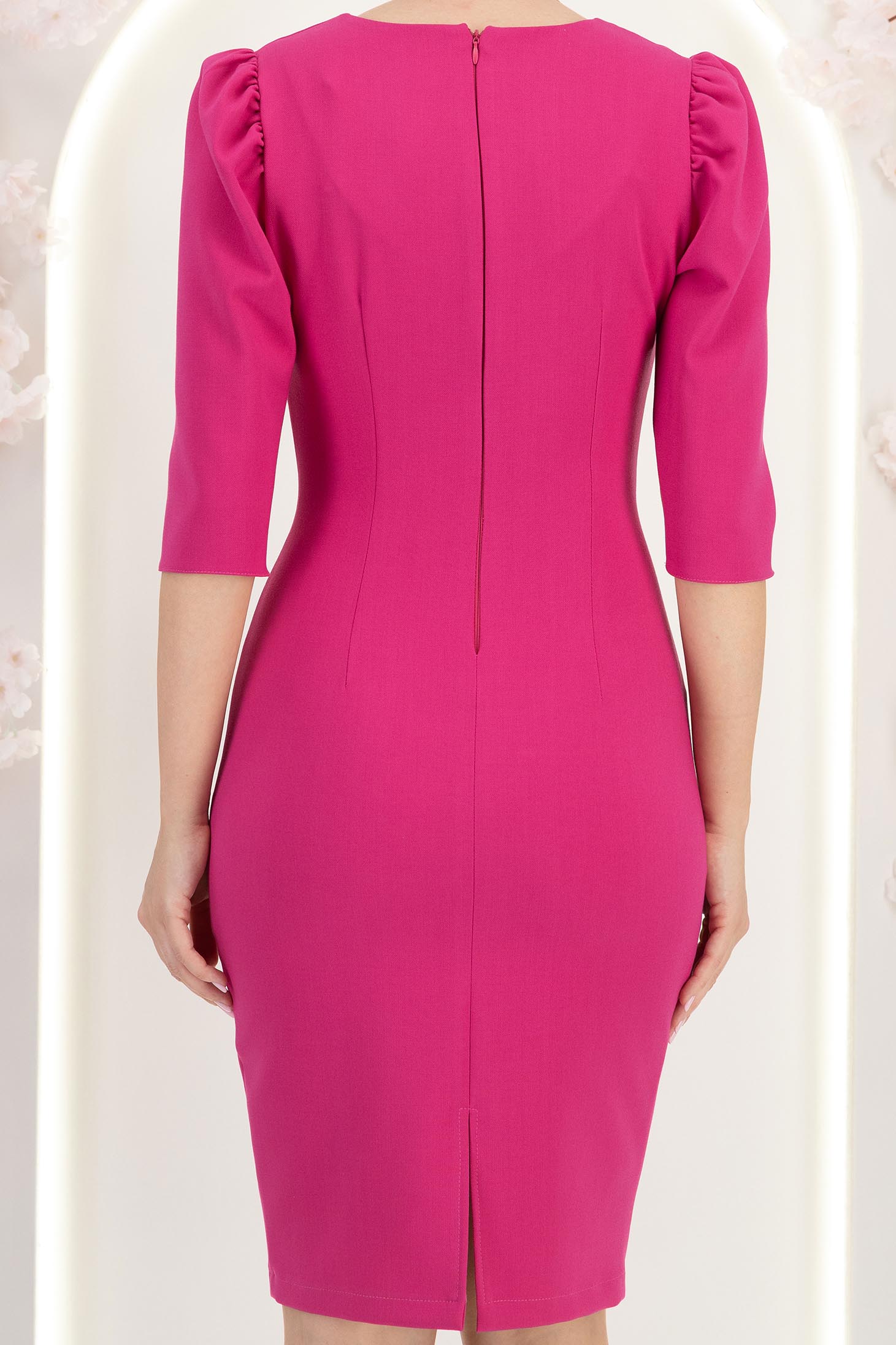 Rochie din stofa premium fuchsia midi tip creion cu umeri bufanti si accesoriu argintiu- StarShinerS 5 - StarShinerS.ro