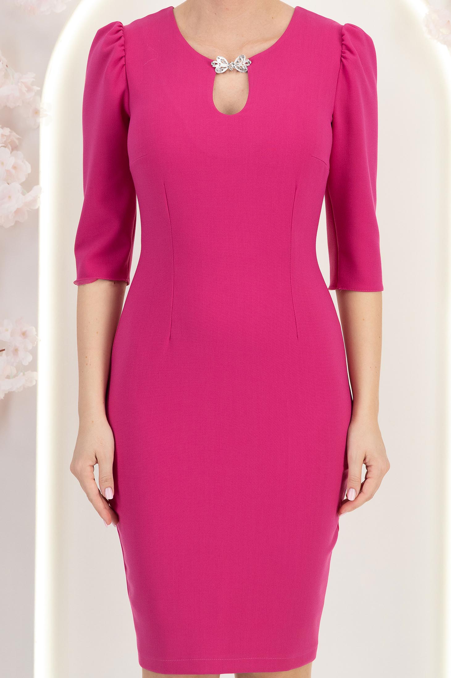 Rochie din stofa premium fuchsia midi tip creion cu umeri bufanti si accesoriu argintiu- StarShinerS 6 - StarShinerS.ro