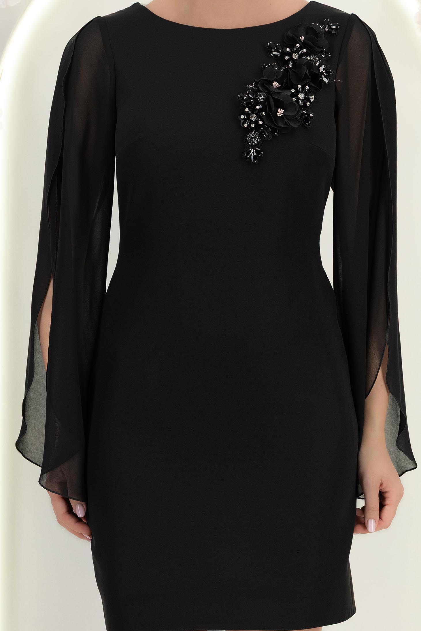 Rochie din stofa neagra cu un croi drept si maneci tip fluture din voal cu aplicatii pe umeri - StarShinerS 7 - StarShinerS.ro