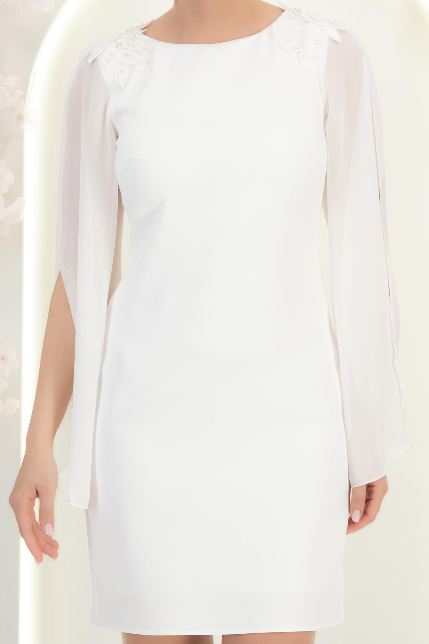 Rochie din stofa ivoire cu un croi drept si maneci tip fluture din voal cu aplicatii pe umeri - StarShinerS 4 - StarShinerS.ro