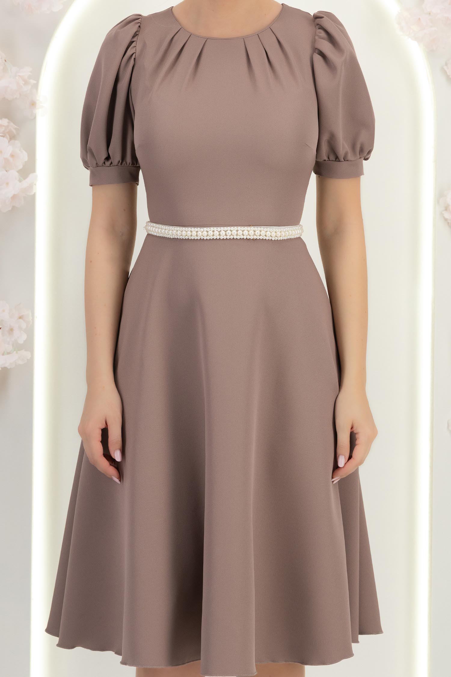 Rochie din stofa mocha midi in clos cu cordon cu perle - StarShinerS 5 - StarShinerS.ro