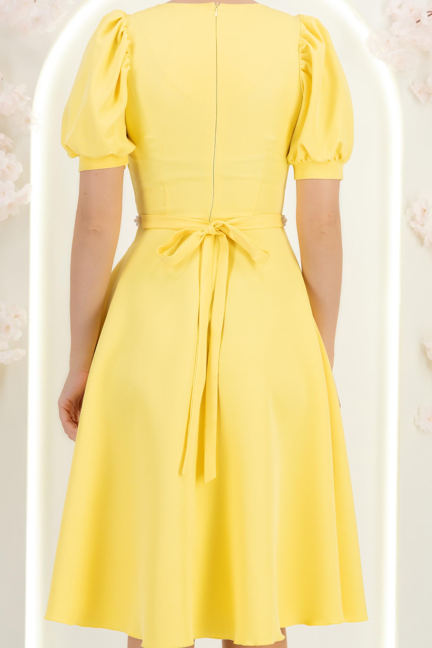 Rochie din stofa galbena midi in clos cu cordon cu perle - StarShinerS 7 - StarShinerS.ro