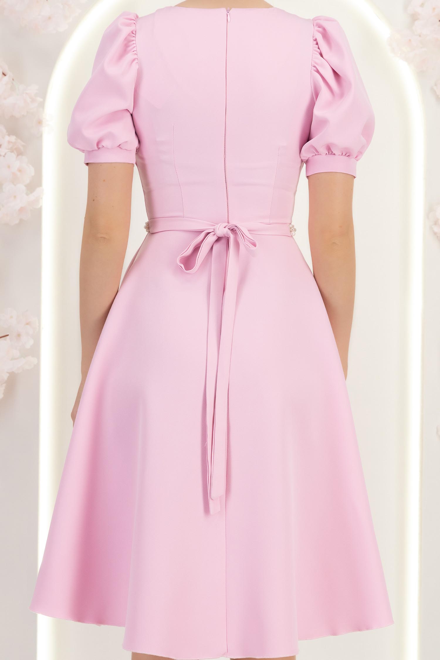 Rochie din stofa roz deschis midi in clos cu cordon cu perle - StarShinerS 6 - StarShinerS.ro