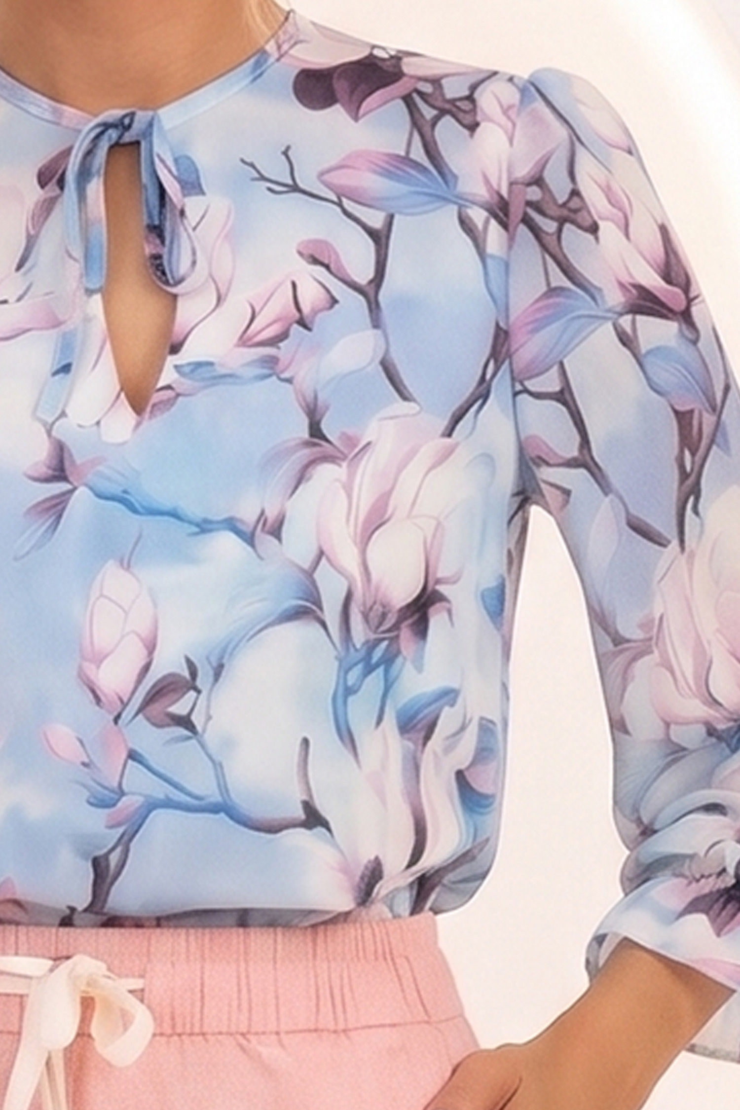 Bluza din viscoza albastru deschis cu croi larg si volanase la maneca - StarShinerS 5 - StarShinerS.ro