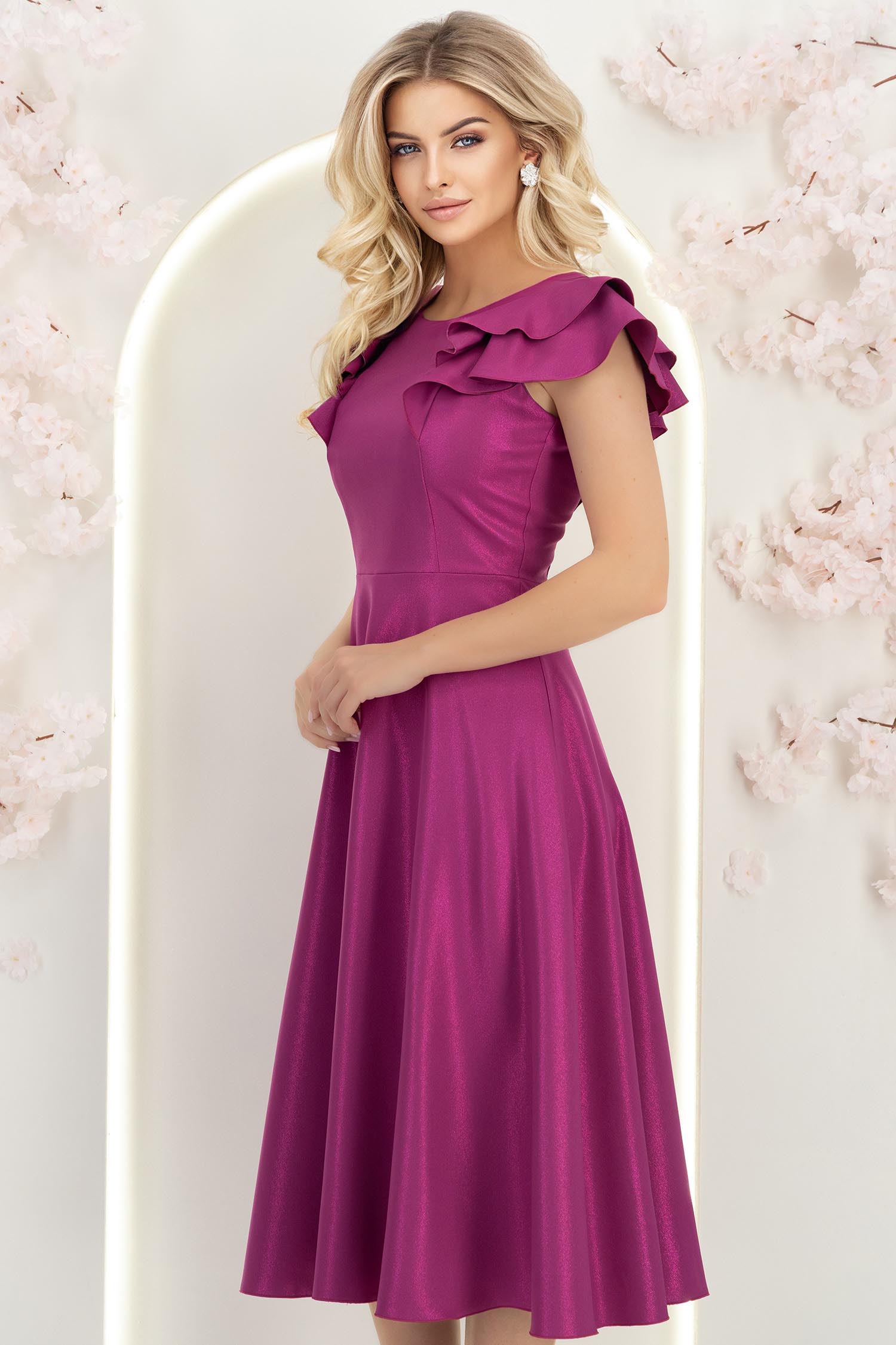 Rochie zmeura cu sclipici midi in clos cu volanase - StarShinerS 2 - StarShinerS.ro