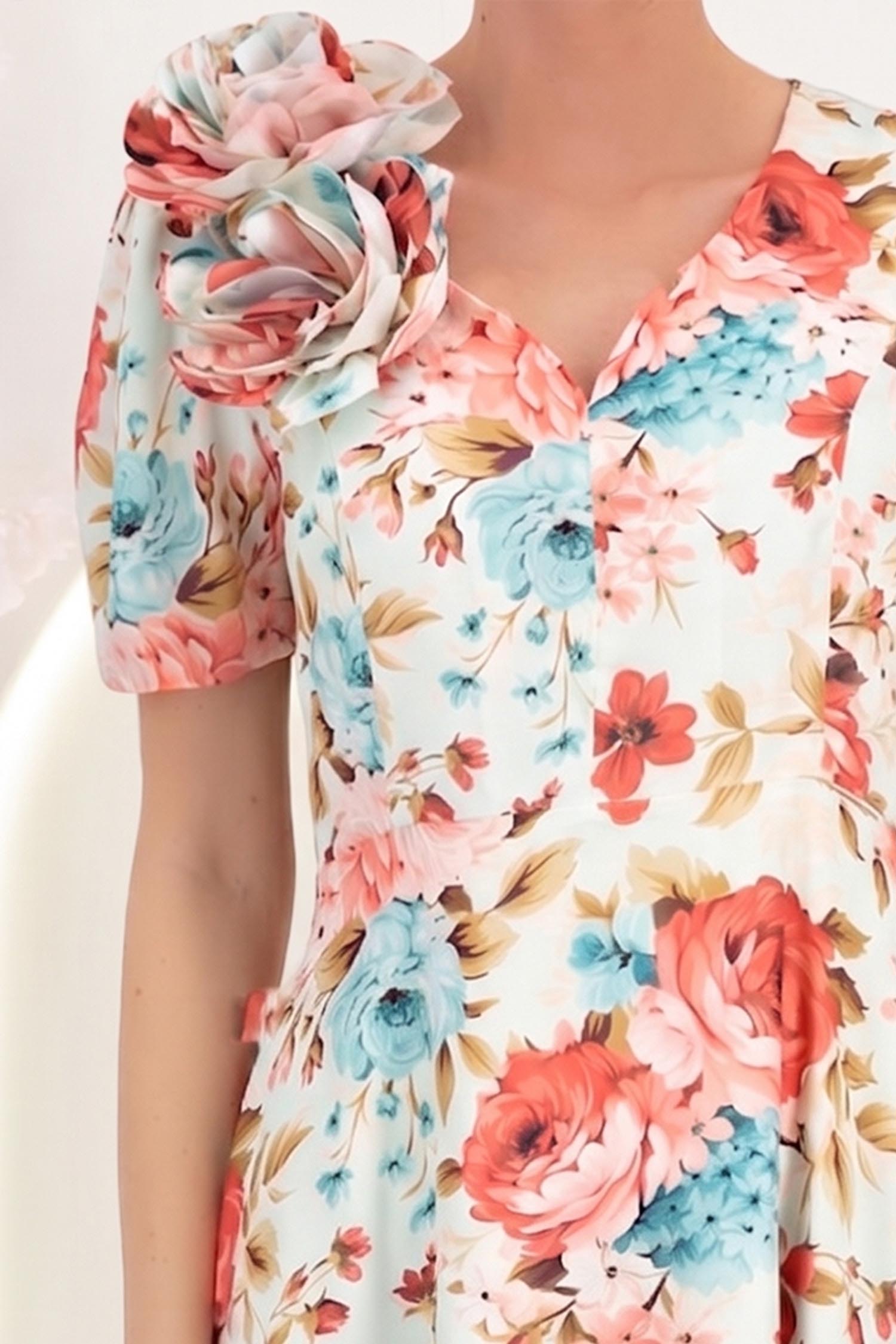 Rochie din voal bej midi in clos cu 2 brose florale maxi- StarShinerS 4 - StarShinerS.ro