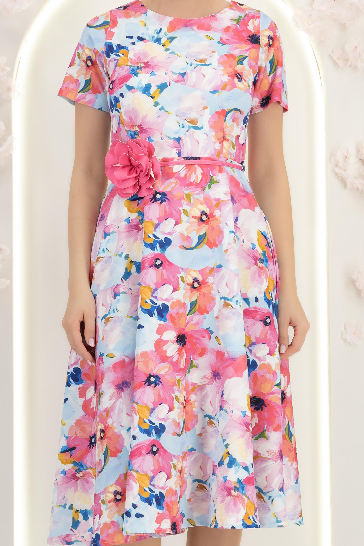 Rochie cu imprimeu midi in clos accesorizata cu cordon si buzunare laterale 4 - StarShinerS.ro
