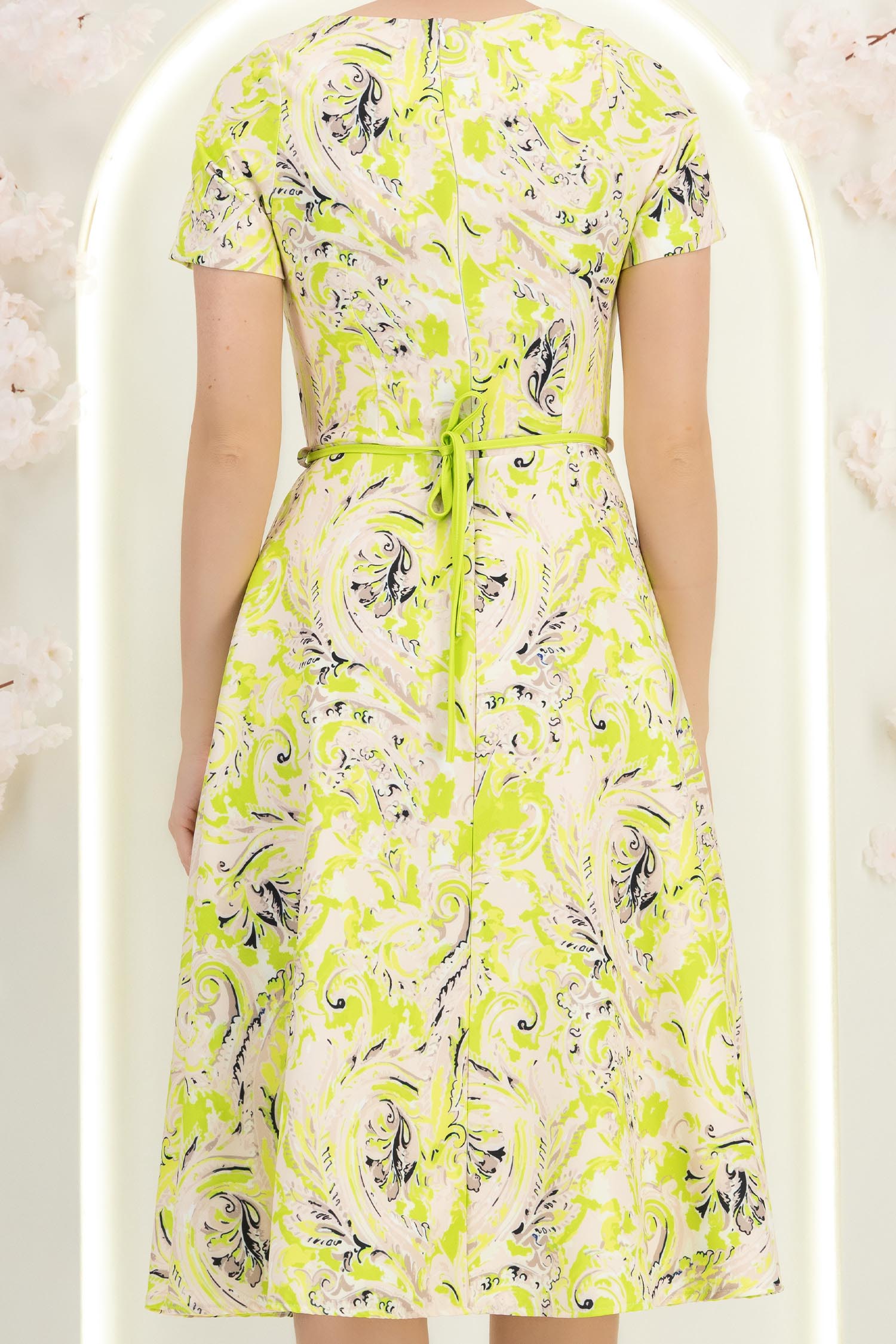 Rochie verde lime midi in clos accesorizata cu cordon si buzunare laterale 6 - StarShinerS.ro