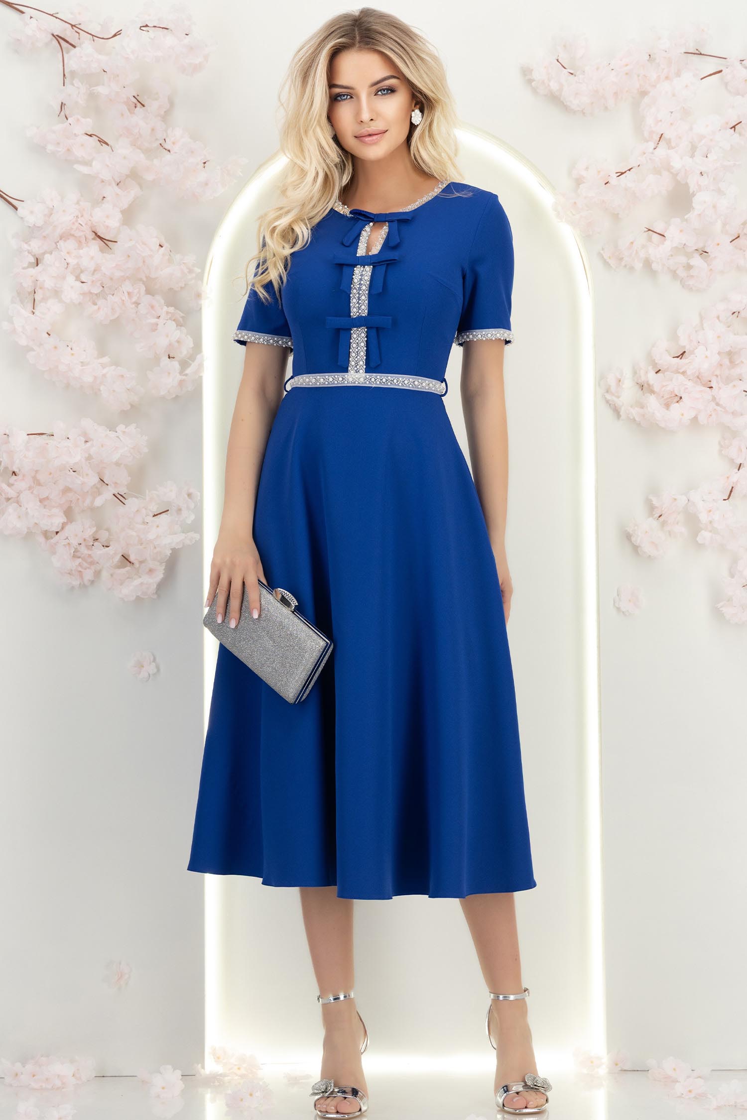 Rochie albastra midi in clos cu perle si cordon detasabil - StarShinerS 3 - StarShinerS.ro