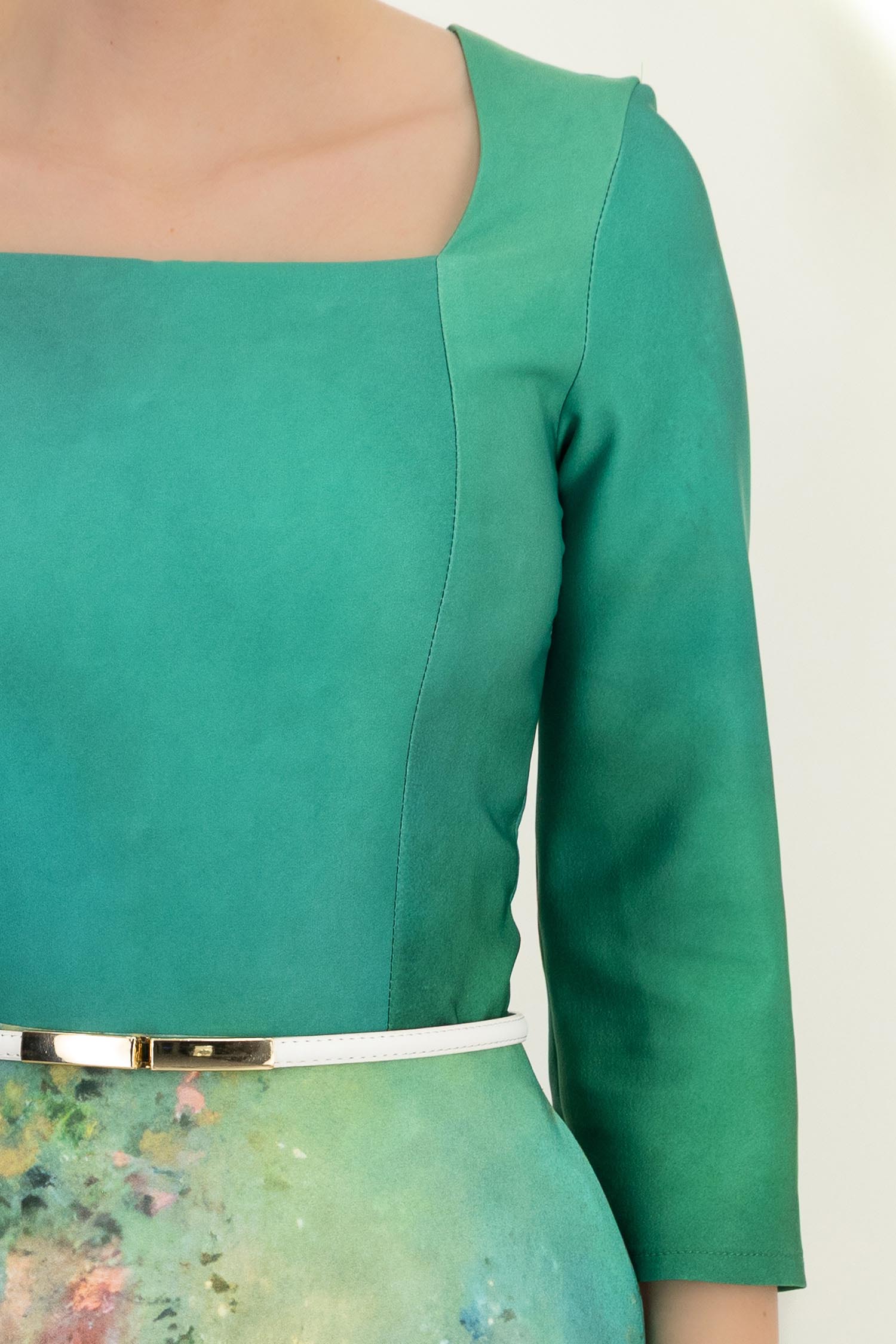 Rochie verde până la genunchi in clos cu imprimeu si curea - StarShinerS 5 - StarShinerS.ro