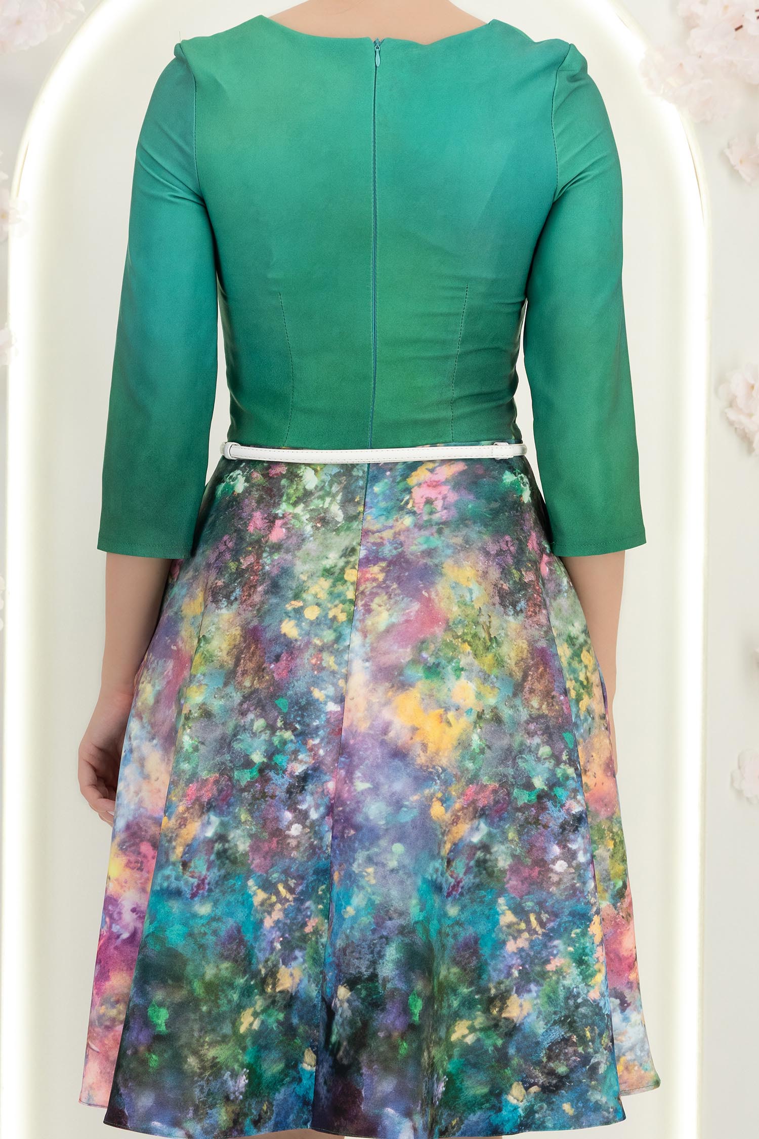 Rochie verde până la genunchi in clos cu imprimeu si curea - StarShinerS 6 - StarShinerS.ro