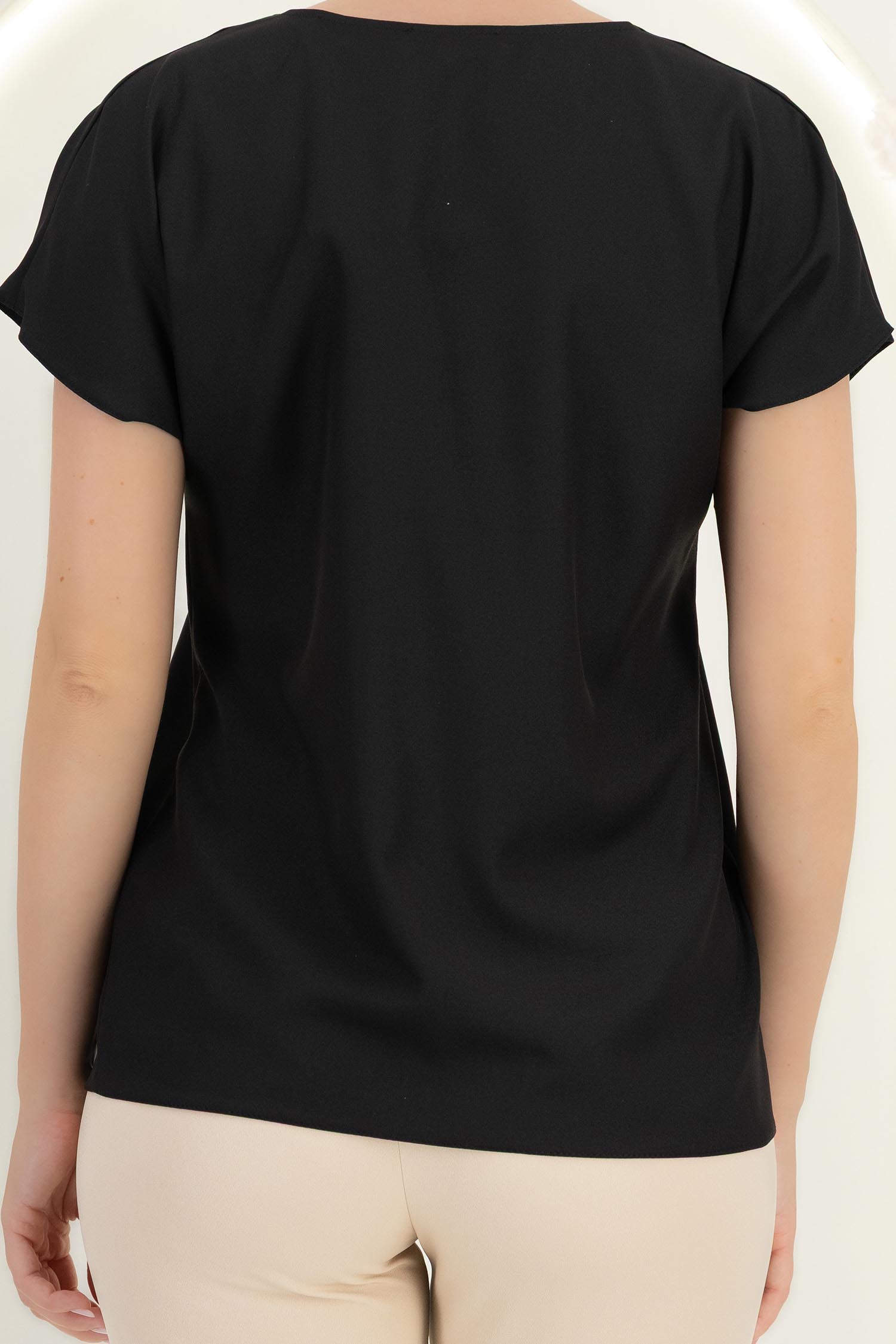 Bluza dama din viscoza neagra cu maneca scurta si croi larg 6 - StarShinerS.ro