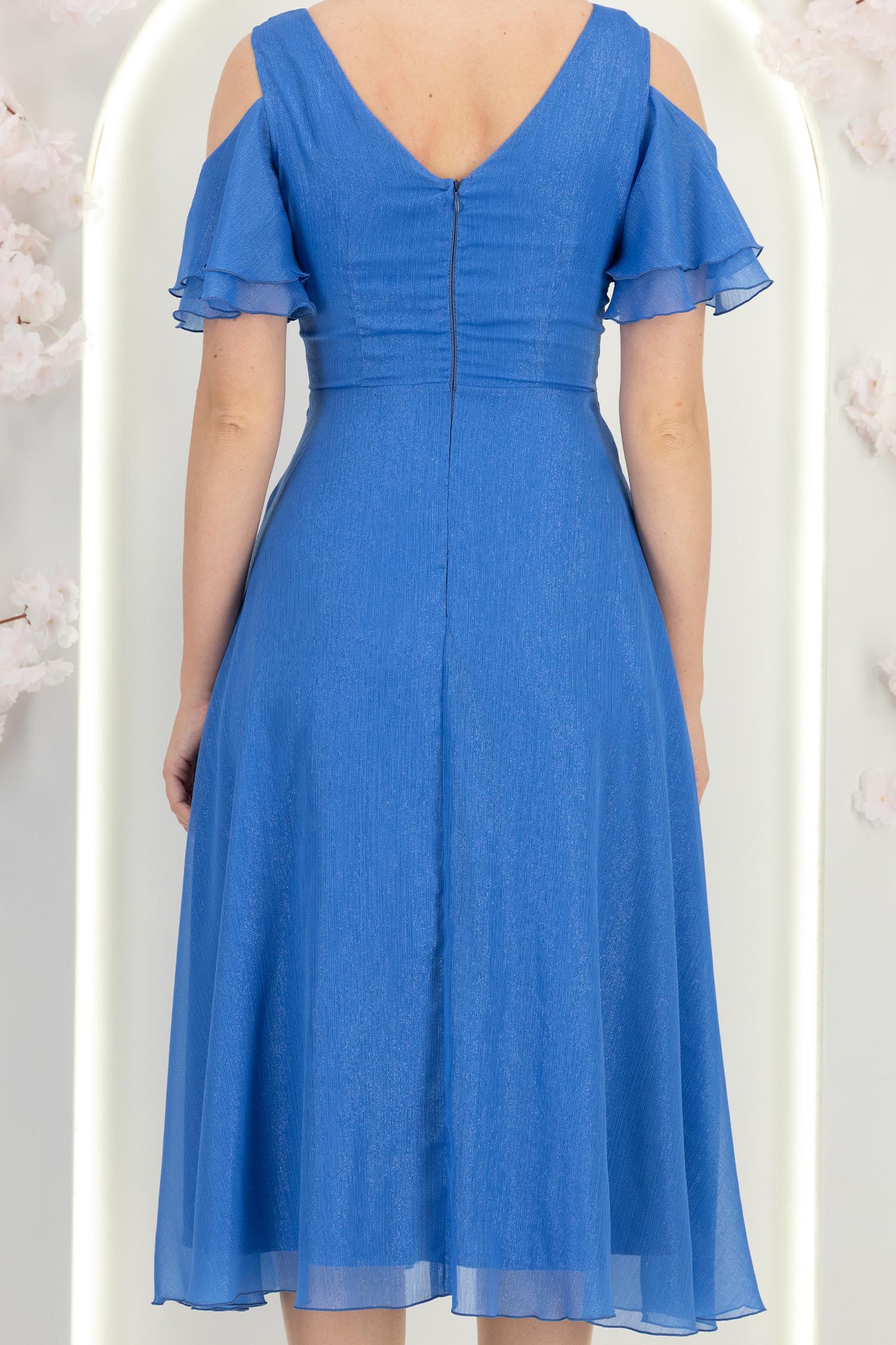 Rochie din voal cu fir lame albastru-deschis midi in clos - StarShinerS 7 - StarShinerS.ro