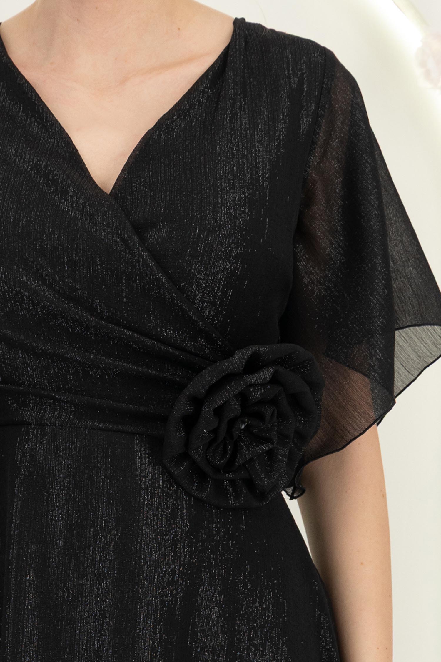 Rochie din voal cu fir lame neagra midi in clos cu brosa - StarShinerS 5 - StarShinerS.ro