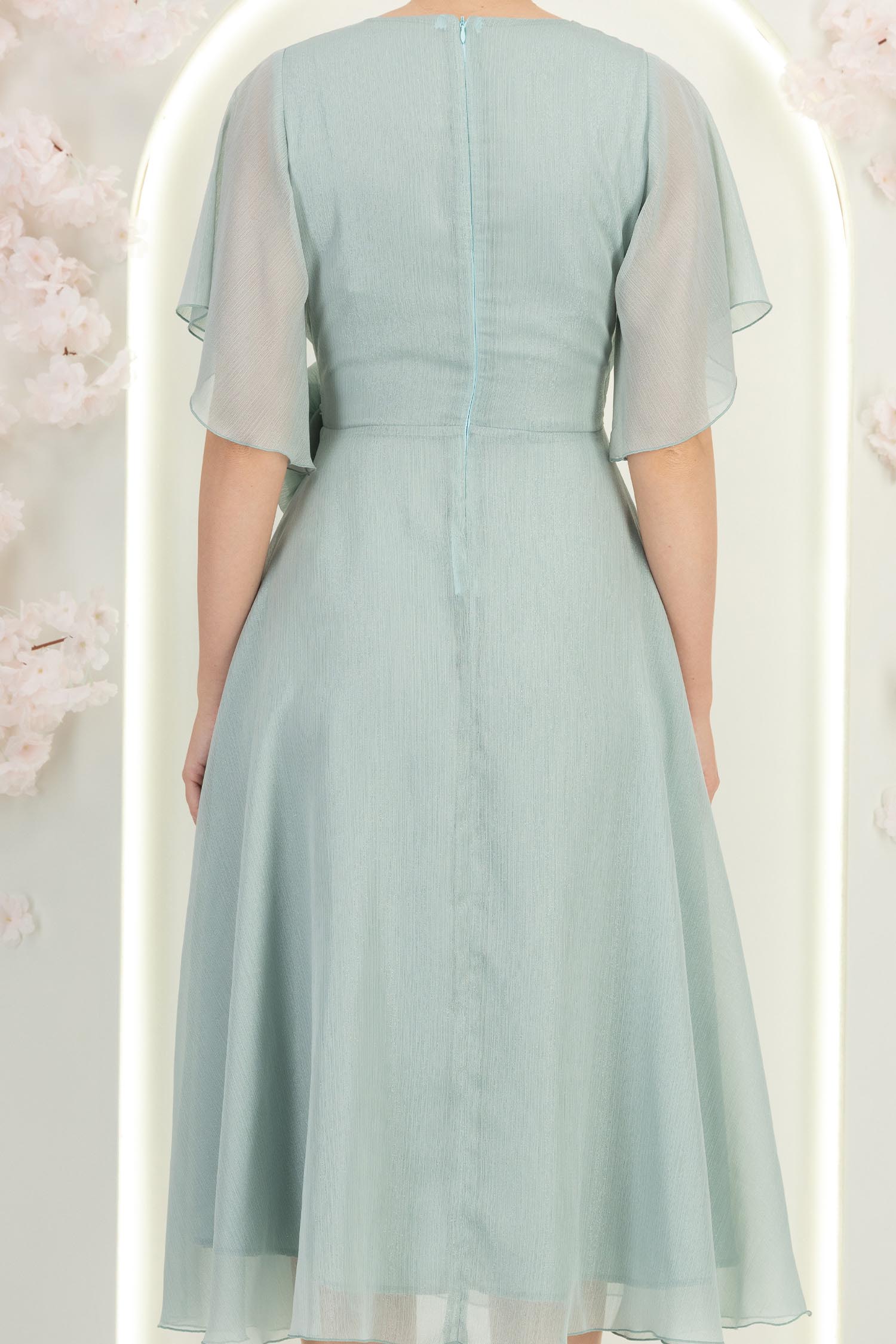 Rochie din voal cu fir lame mint midi in clos cu brosa - StarShinerS 7 - StarShinerS.ro